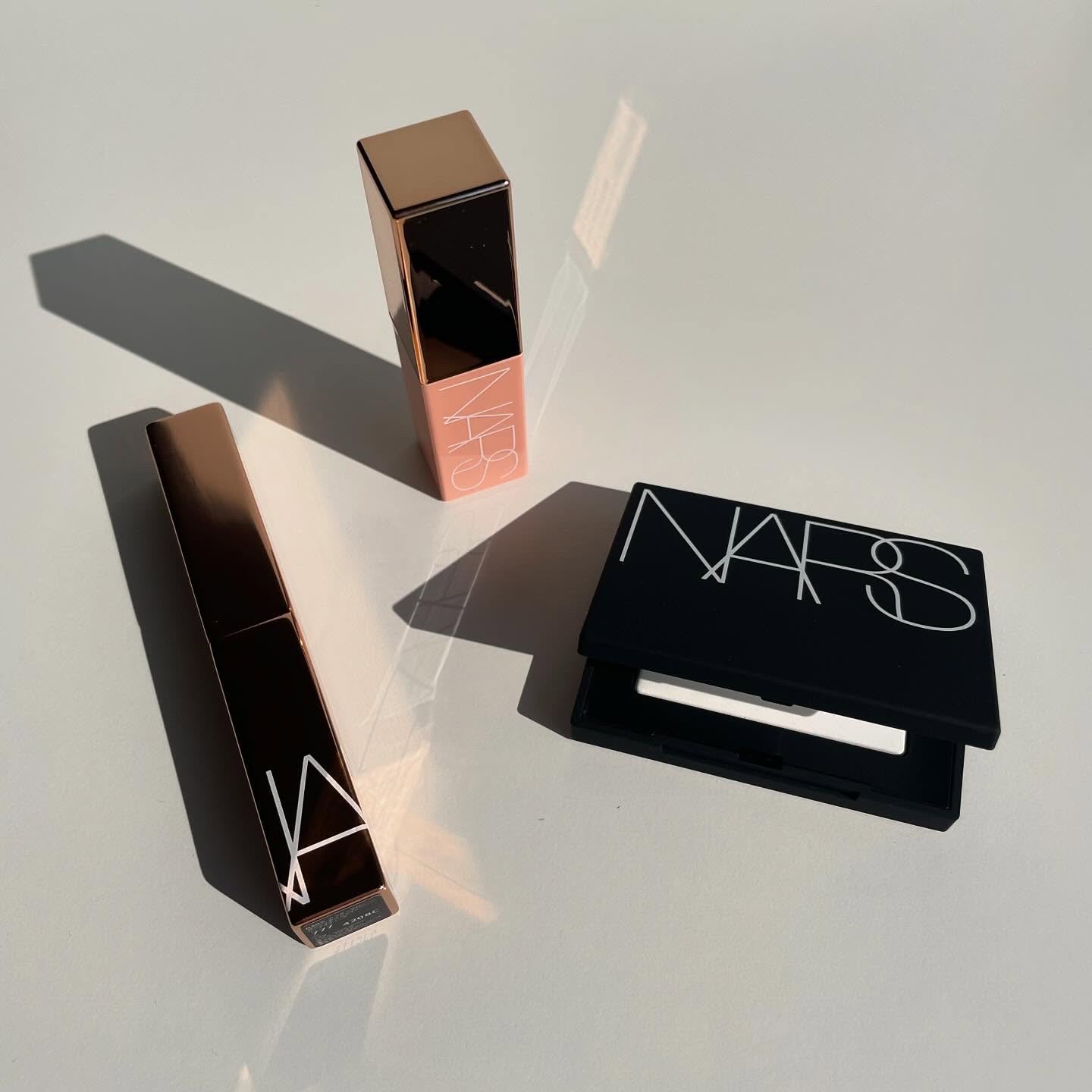  オーガズム アフターグロー リップスティック ＆ ミニリキッドブラッシュデュオ/NARS/メイクアップキットを使ったクチコミ（1枚目）
