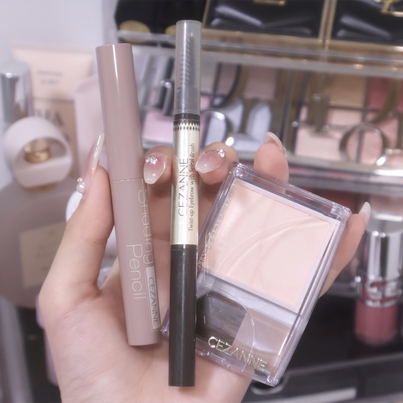 ブラシ付きアイブロウ繰り出し/CEZANNE/アイブロウペンシルを使ったクチコミ（1枚目）