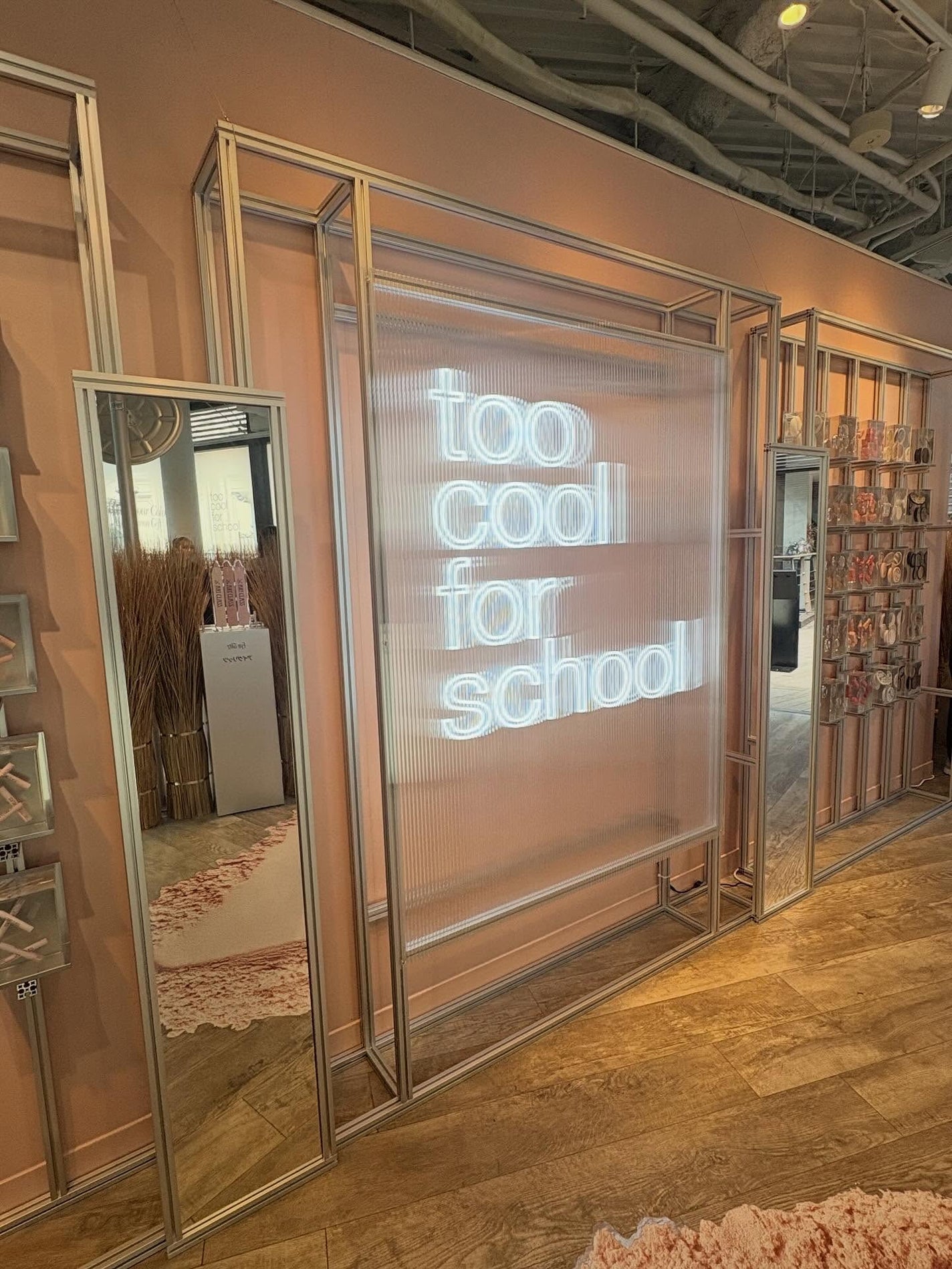 åªæð|ãã«ã(ã)å¬ã·ã§ããåºå¡ on LIPS ãtoocoolforschoolã®POPUPã«äžè¶³å
ã«è¡ã£ãŠã..ãïŒ1æç®ïŒ