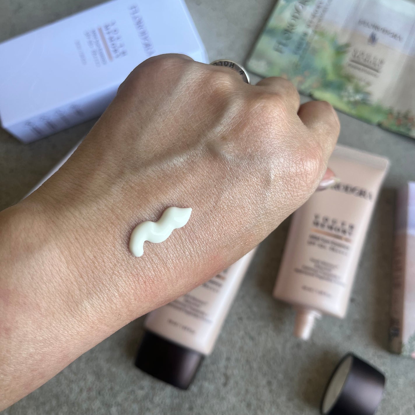 ユースメモリー マイルド サンエッセンス/Florodora/日焼け止めクリームを使ったクチコミ(2枚目)