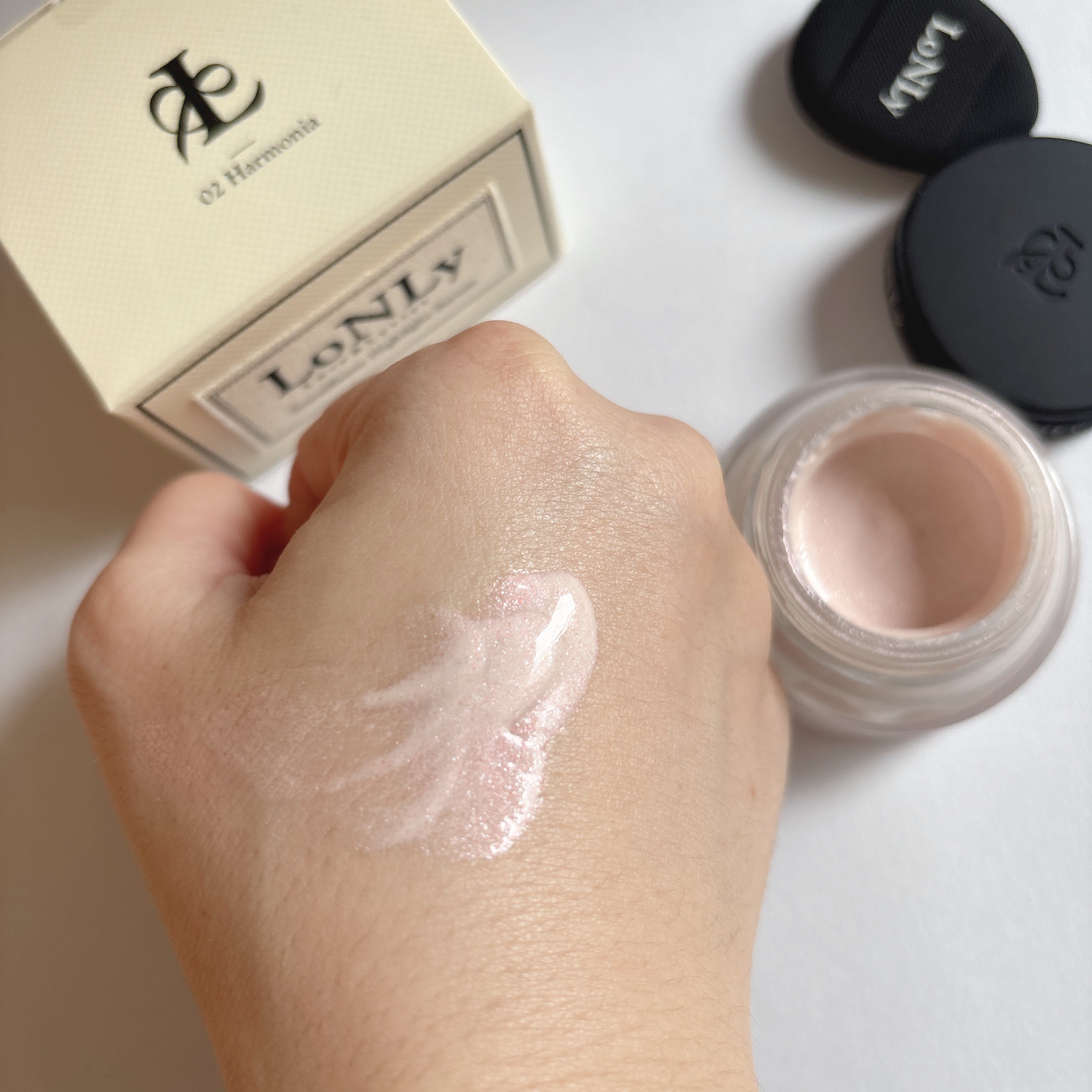 LoNLy  シンティランテハイライトセラム  HS01 (ルミナート)Luminato/LoNLy /リキッドハイライトを使ったクチコミ（2枚目）