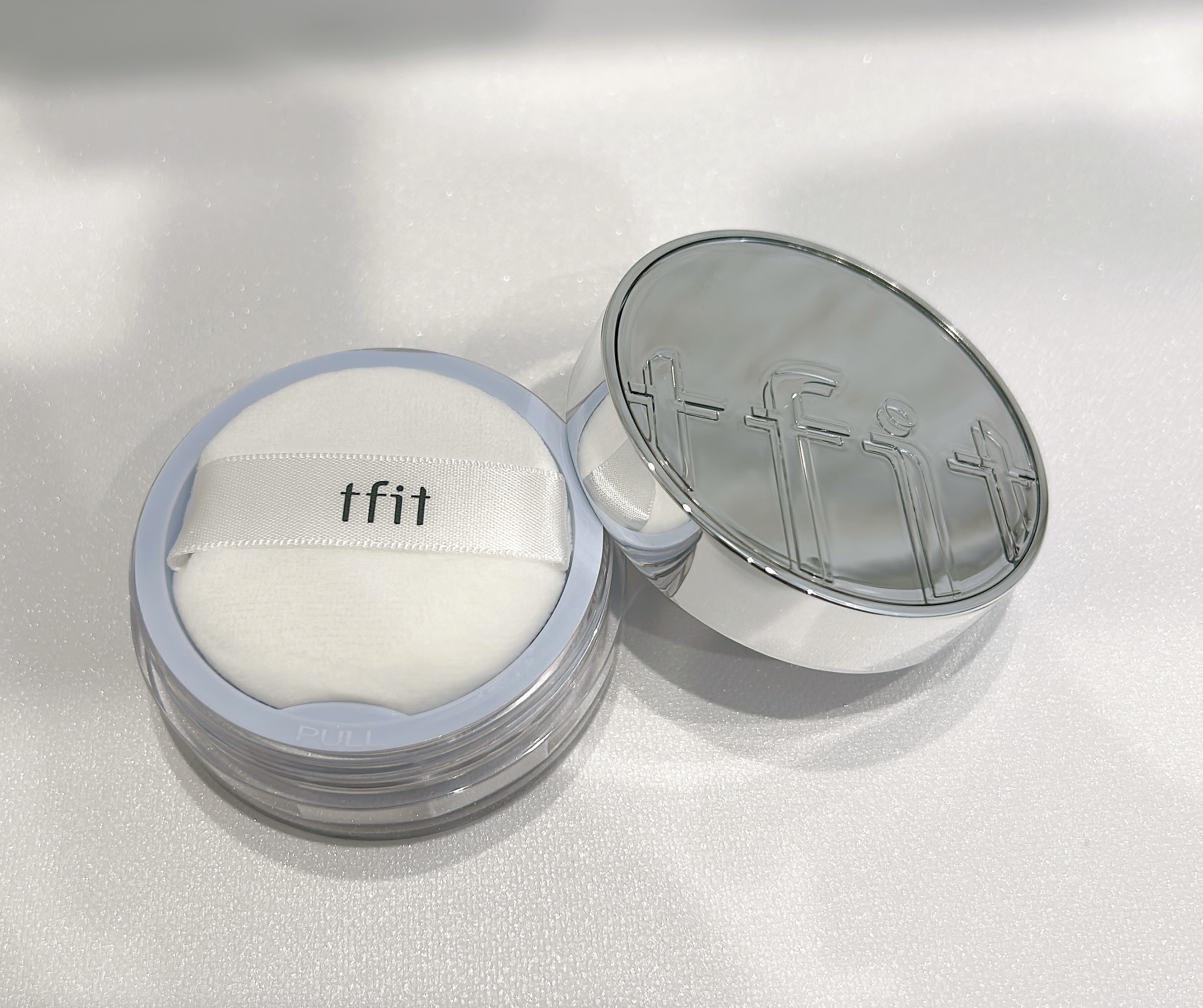 トランスルーセントセットエッセンシャルパウダー/TFIT/ルースパウダーを使ったクチコミ（3枚目）