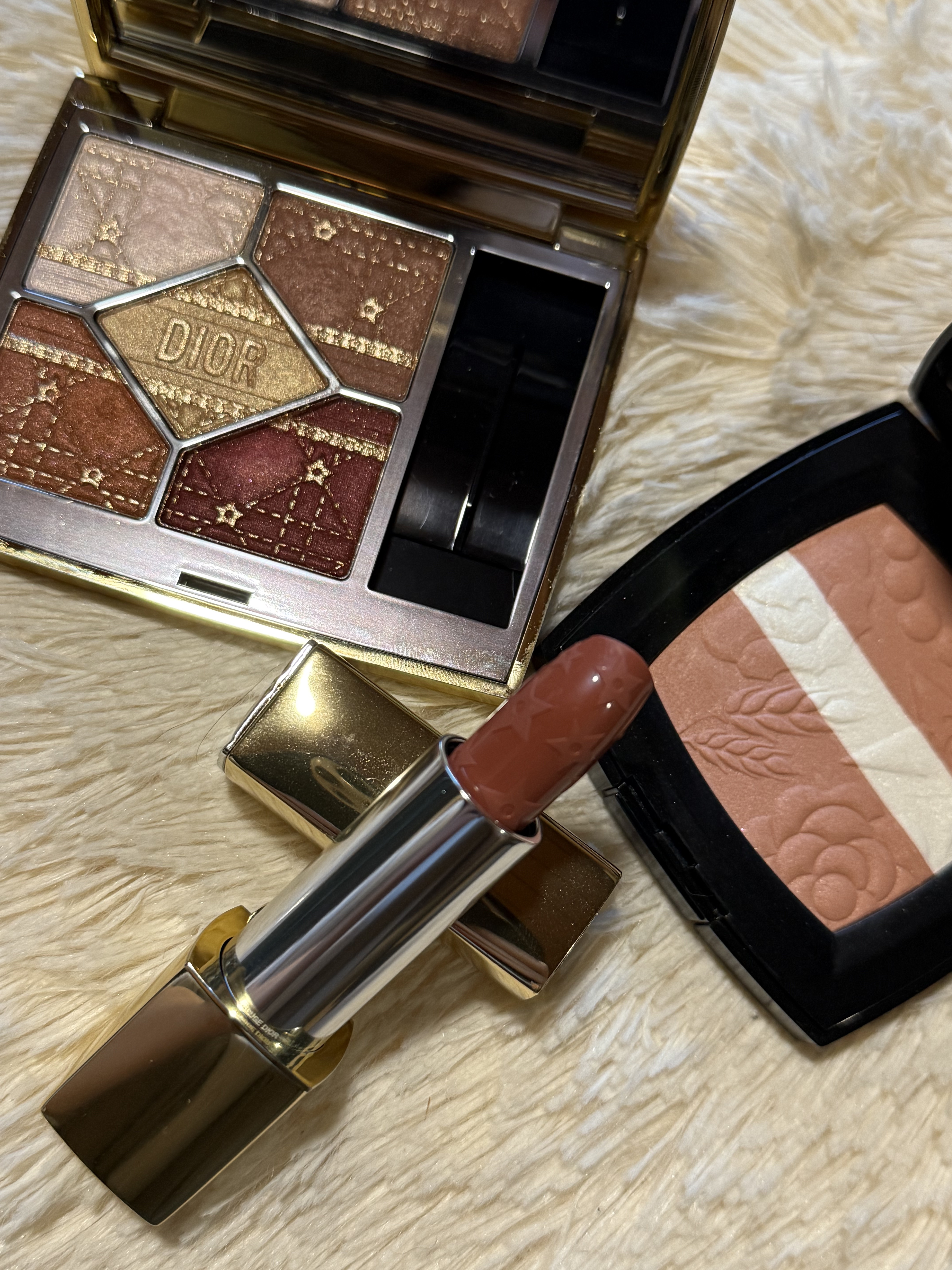 レ シーニュ ドゥ シャネル 998/CHANEL/パウダーチークを使ったクチコミ（2枚目）