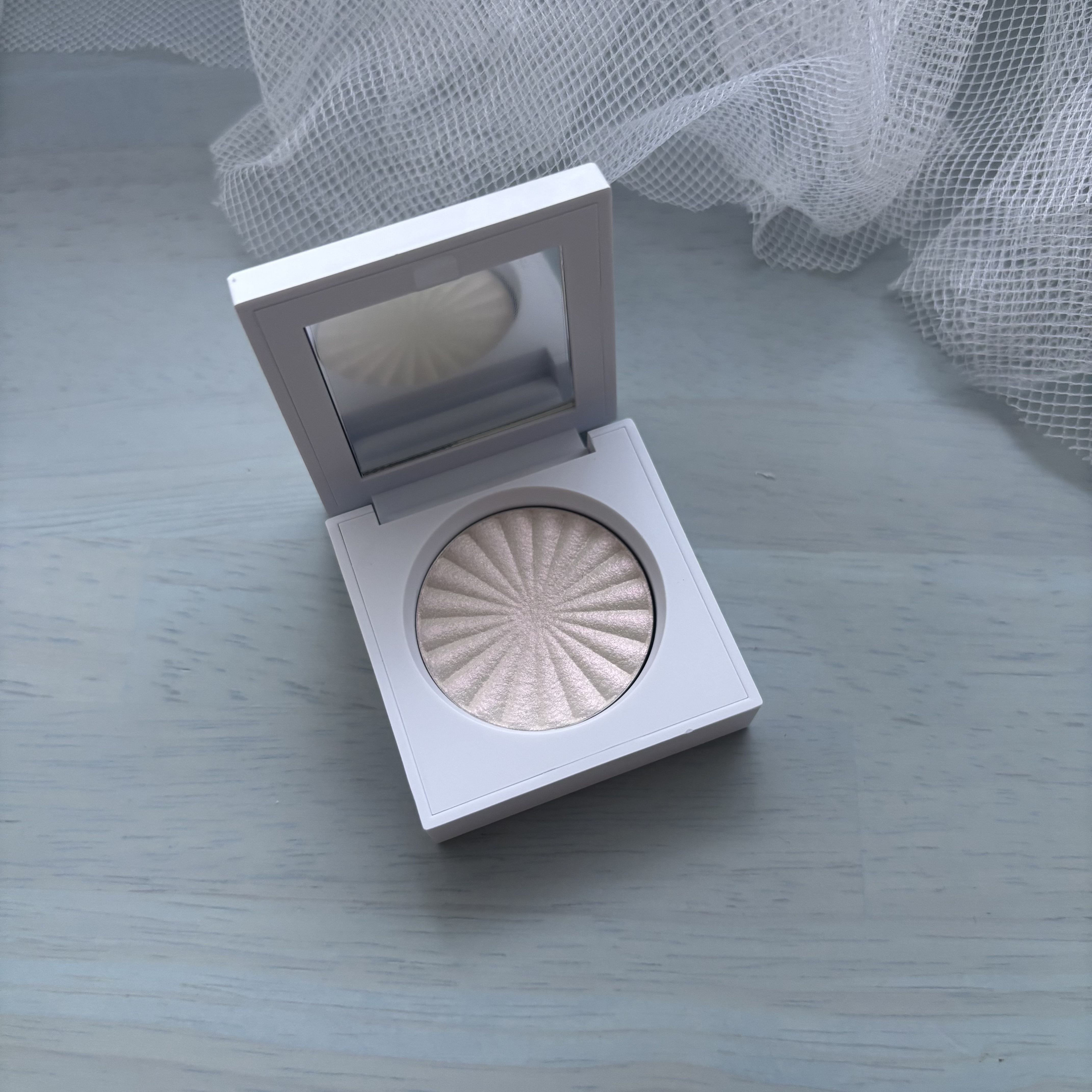 OFRA mini Highlighter/Ofra Cosmetics/パウダーハイライトを使ったクチコミ（1枚目）