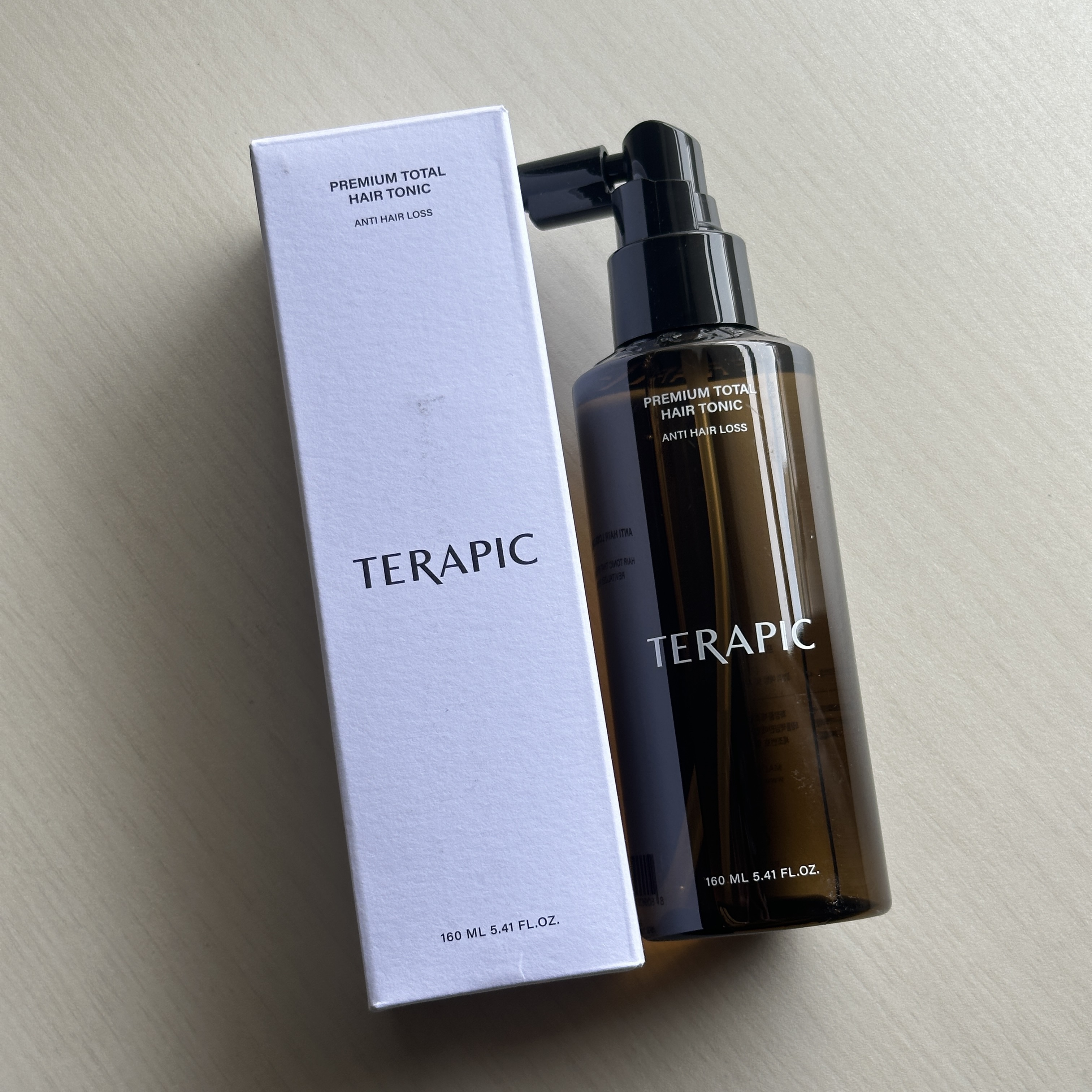 TERAPIC
プレミアムトータルヘアトニック


頭皮の改善、ボリュームアップにアプローチしてくれるそうです。

パケがおしゃれで良いです。

スプレータイプなので使いやすいです！