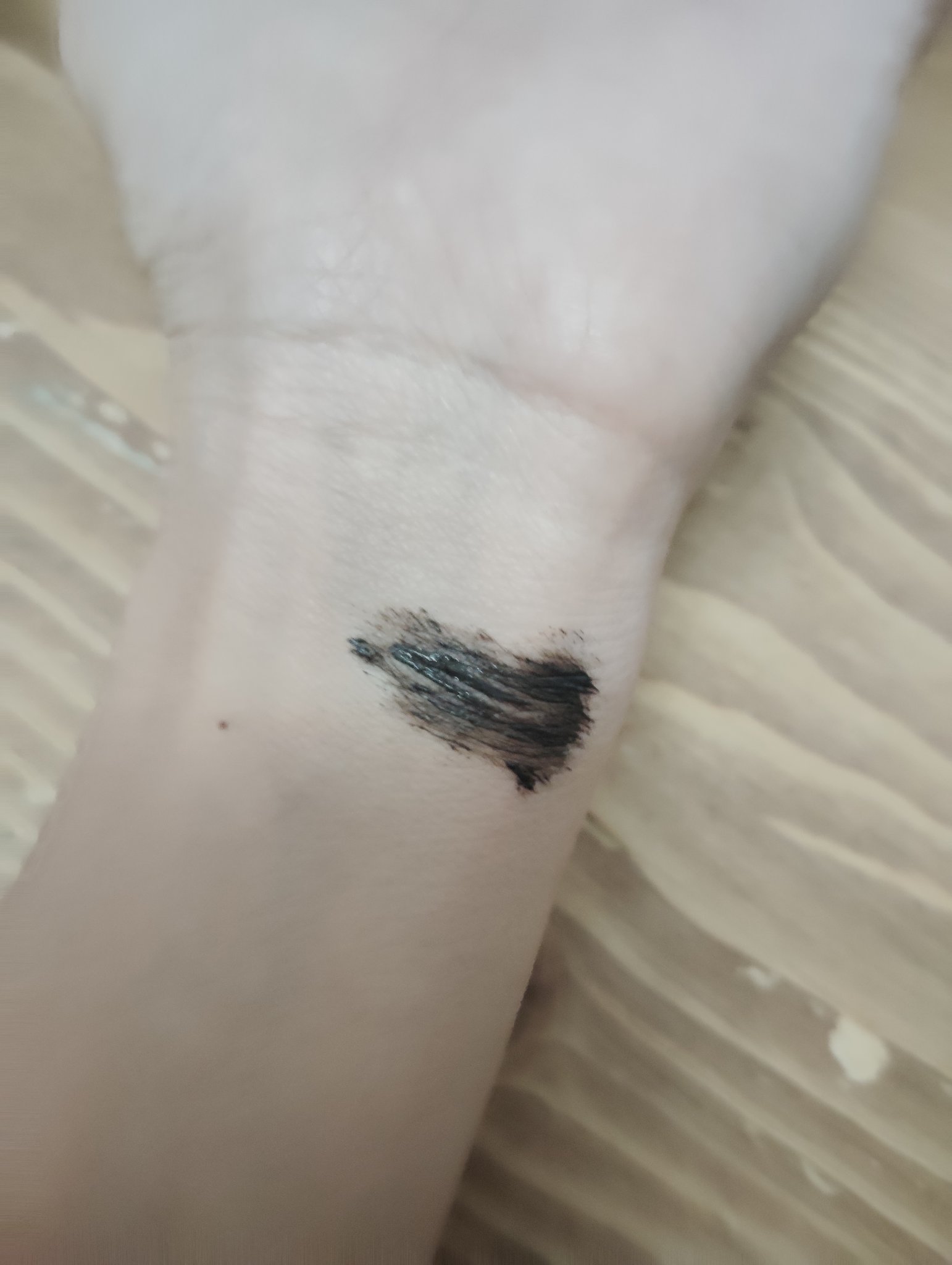 ロング＆カールマスカラ Ｎ/WHOMEE/マスカラを使ったクチコミ（2枚目）