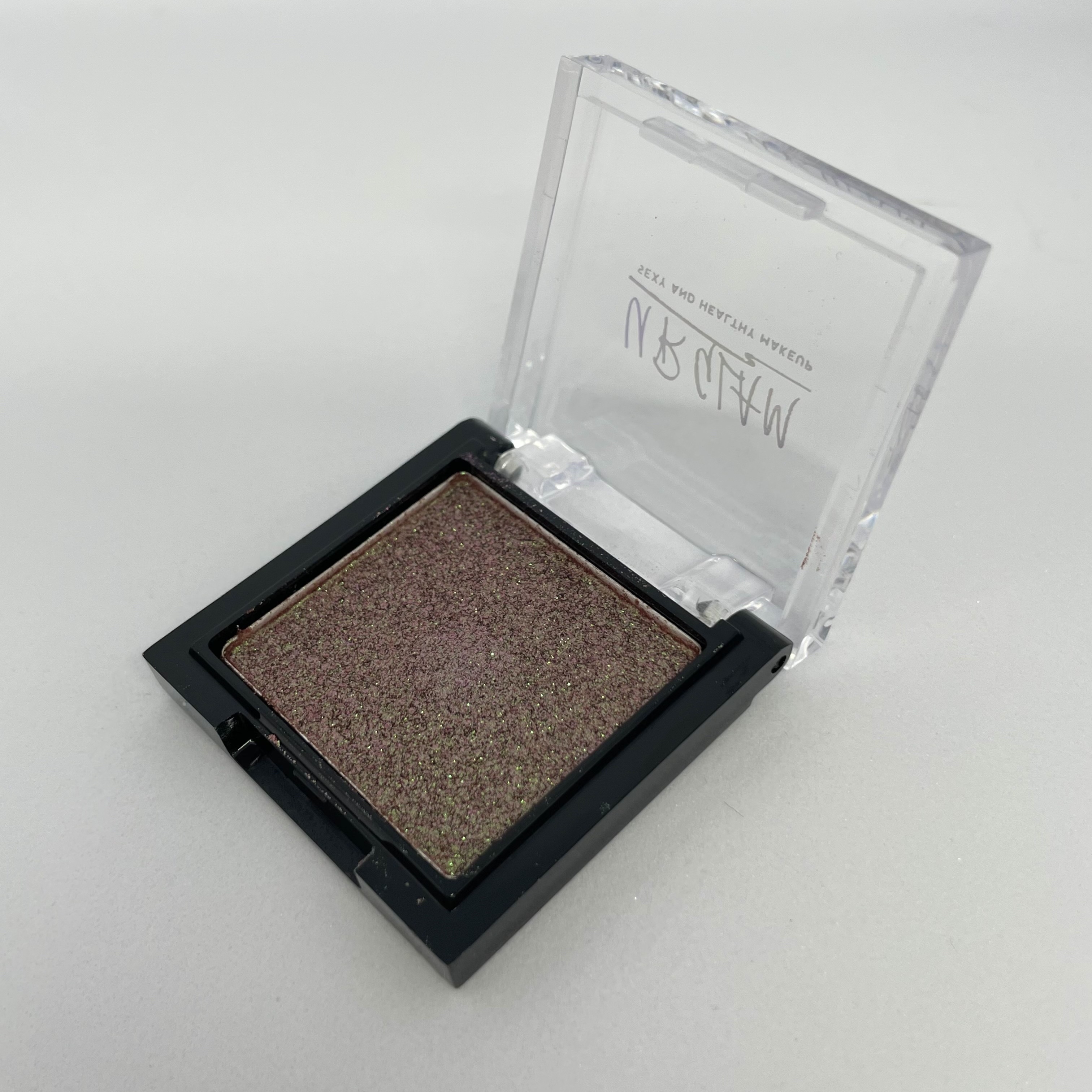 UR GLAM オーロラアイシャドウ/U R GLAM/単色アイシャドウを使ったクチコミ（2枚目）