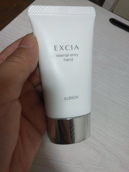ALBION エクシア エターナル エンヴィ ハンドのクチコミ「✨️手や指先までハンドケア✨️
ALBION
エクシア エターナル エンヴィ ハンド
40.....」(1枚目)