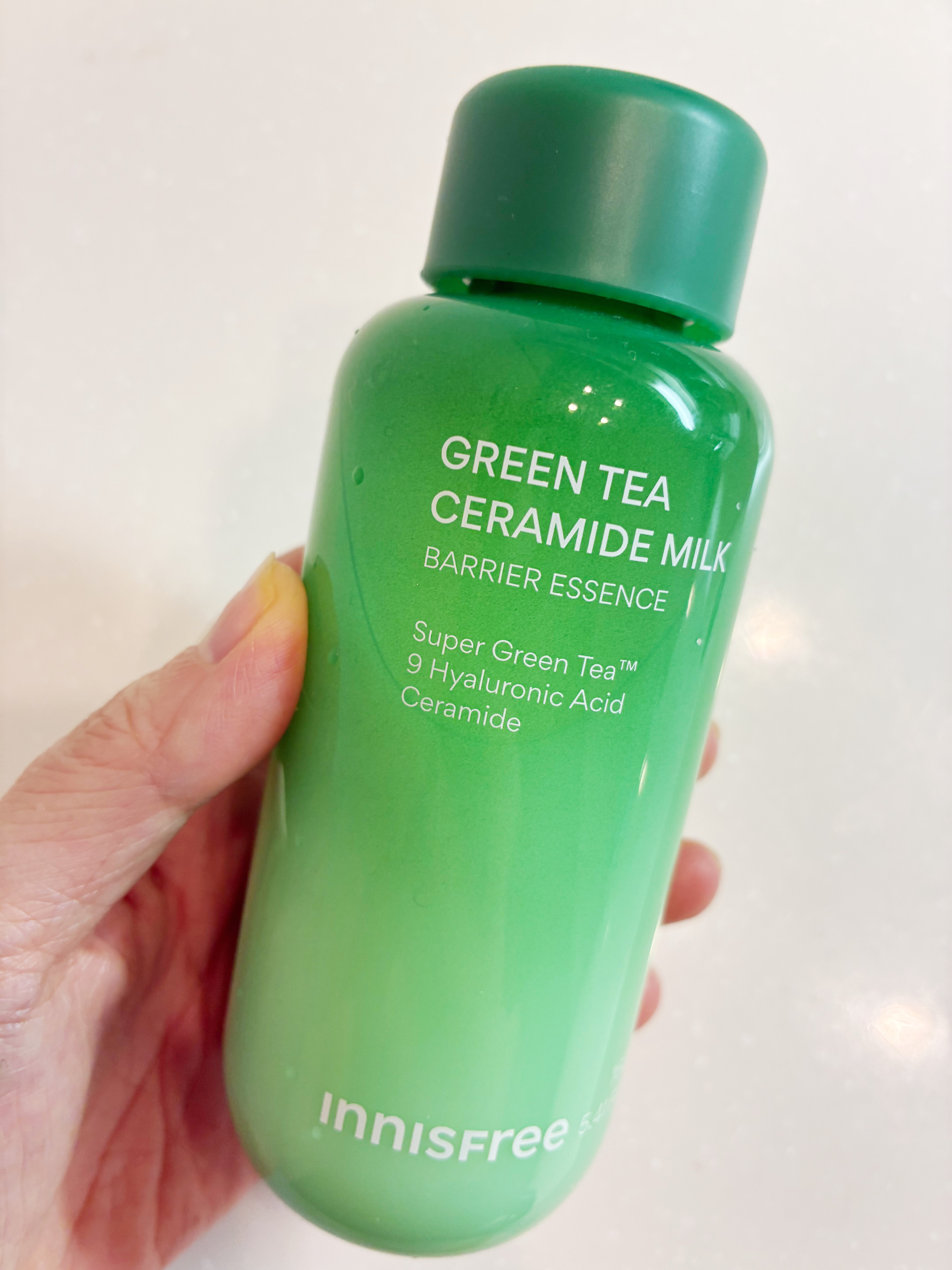 グリーンティー セラミド ミルク エッセンストナー/innisfree/化粧水を使ったクチコミ（1枚目）