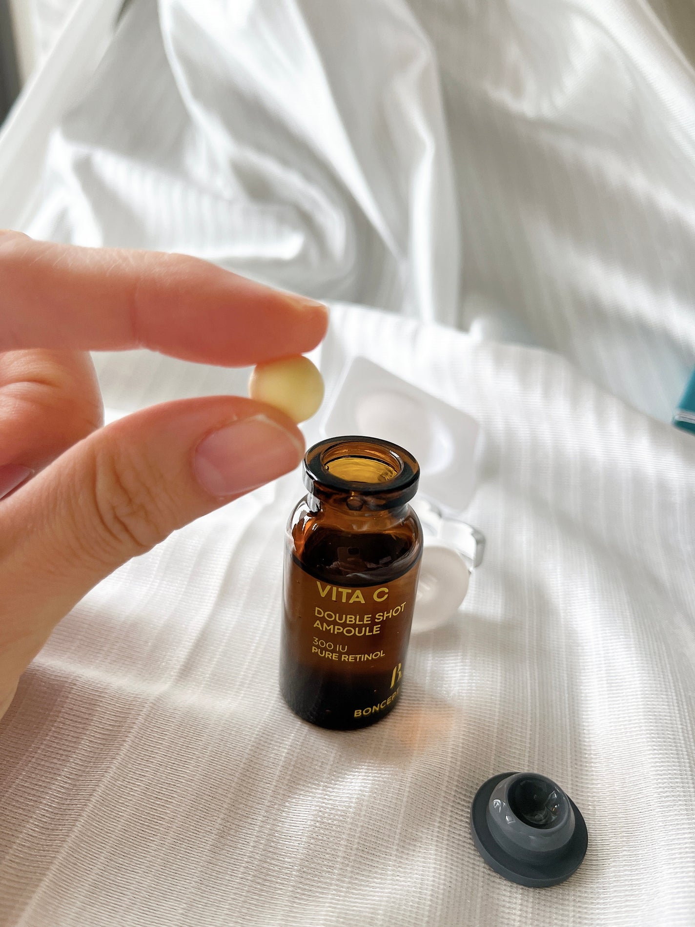 ビタC凍結乾燥ダブルショットアンプルキット/BONCEPT/美容液を使ったクチコミ(3枚目)