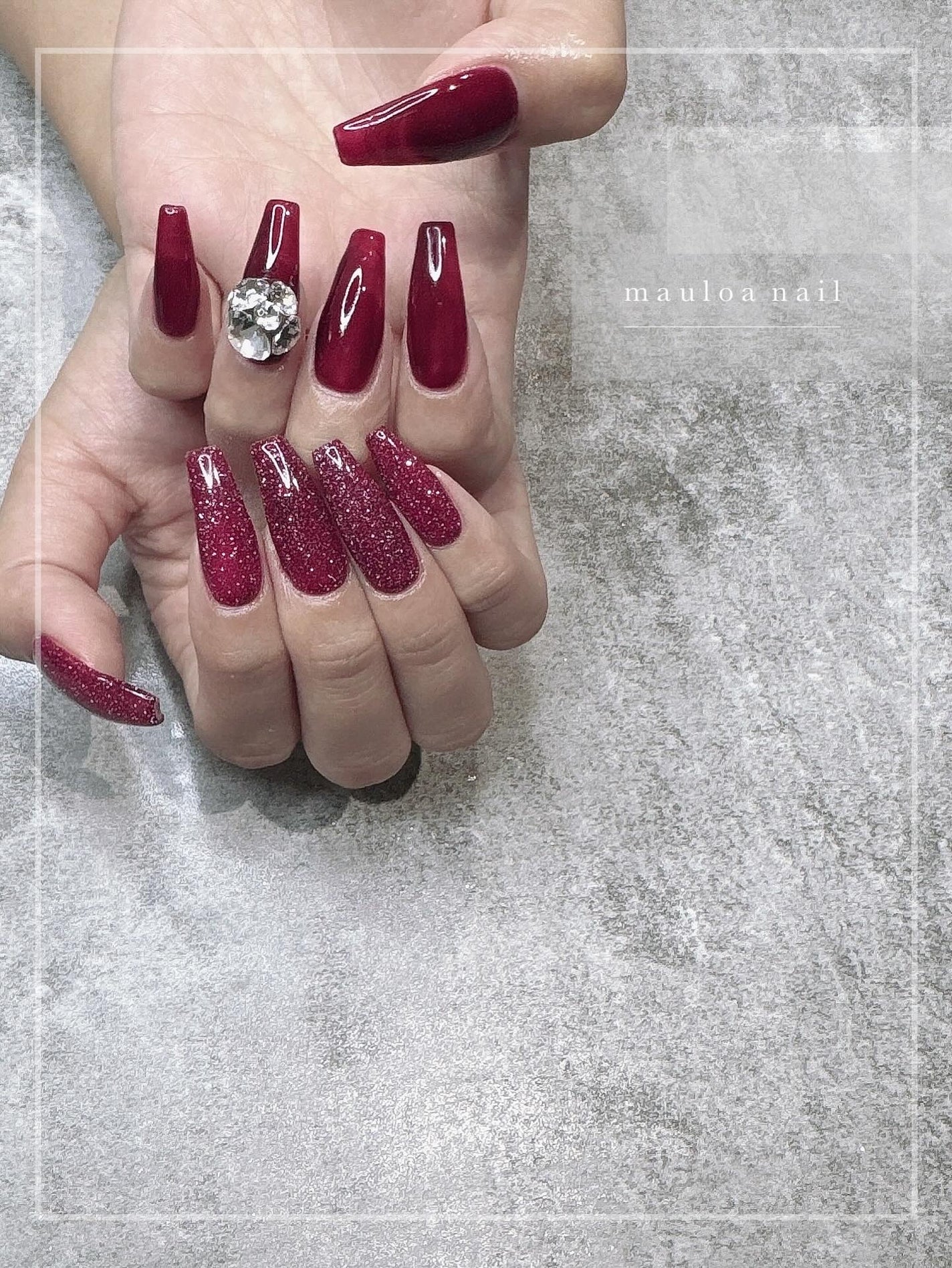 mauloa_nail on LIPS 「・ボルドーネイル❤️・・・・・#フラッシュネイル#ネイルデサ..」(1枚目)