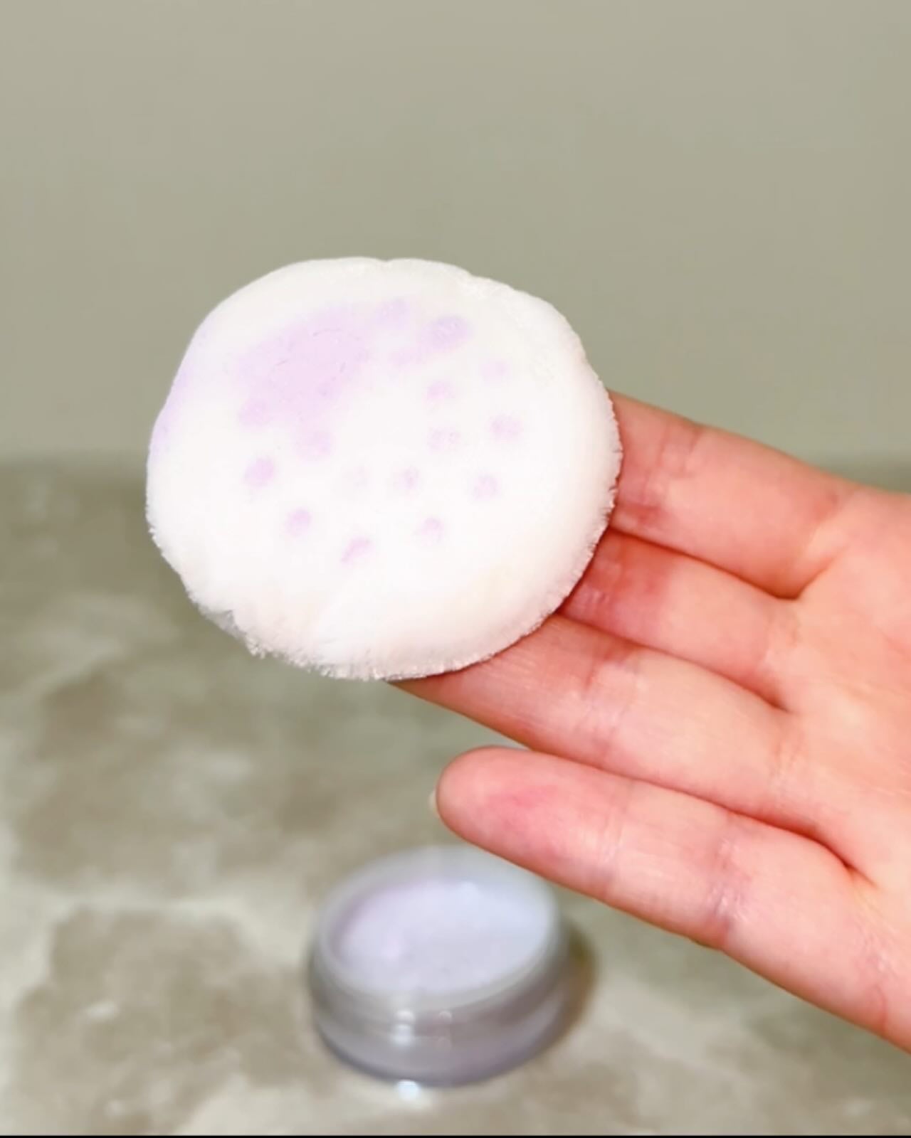 モイストラボ ルースパウダー〈くすみ防止タイプ〉/Moist Labo/ルースパウダーを使ったクチコミ(4枚目)