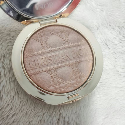 ディオールスキン フォーエヴァー グロウ ルミナイザー/Dior/ハイライトを使ったクチコミ(3枚目)