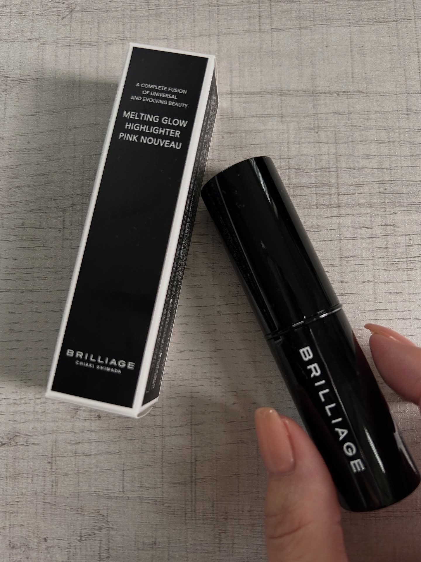 メルティング グロウ ハイライター /ブリリアージュ/スティックハイライトを使ったクチコミ（3枚目）