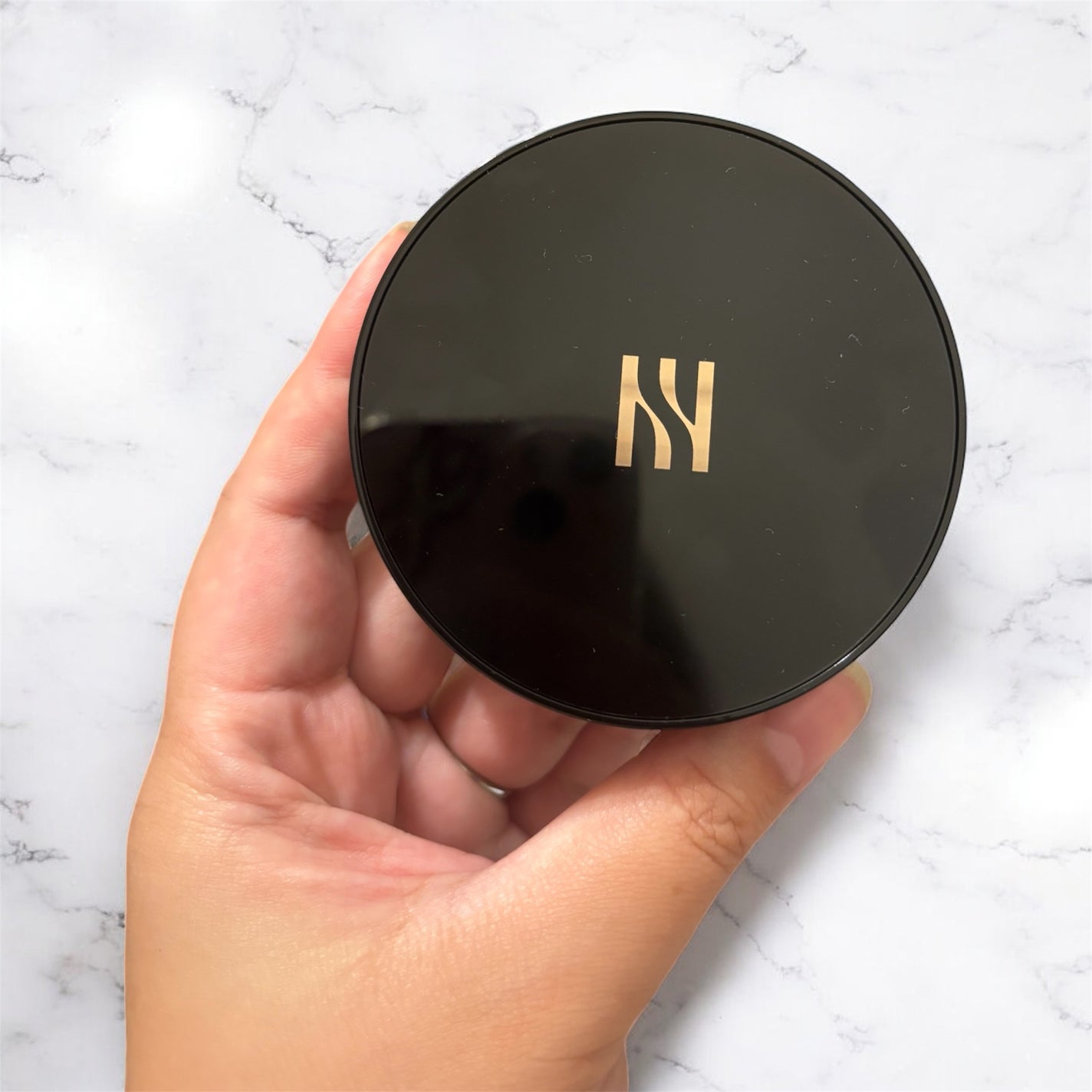 ブラック クッション ファンデーション/HERA/クッションファンデーションを使ったクチコミ(1枚目)