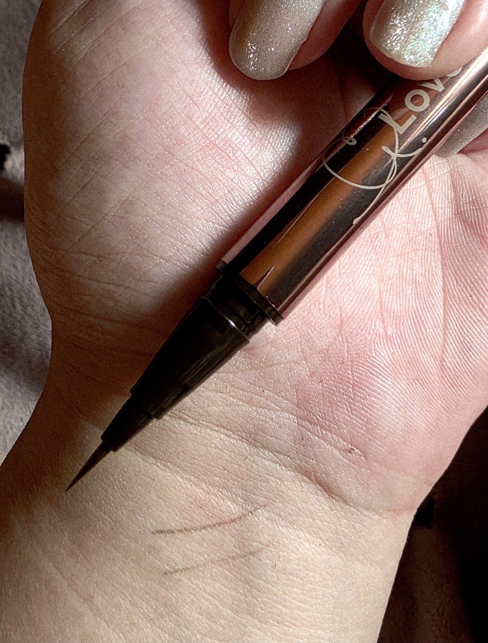 リキッドアイライナーR5 極細筆/ラブ・ライナー/リキッドアイライナーを使ったクチコミ（3枚目）