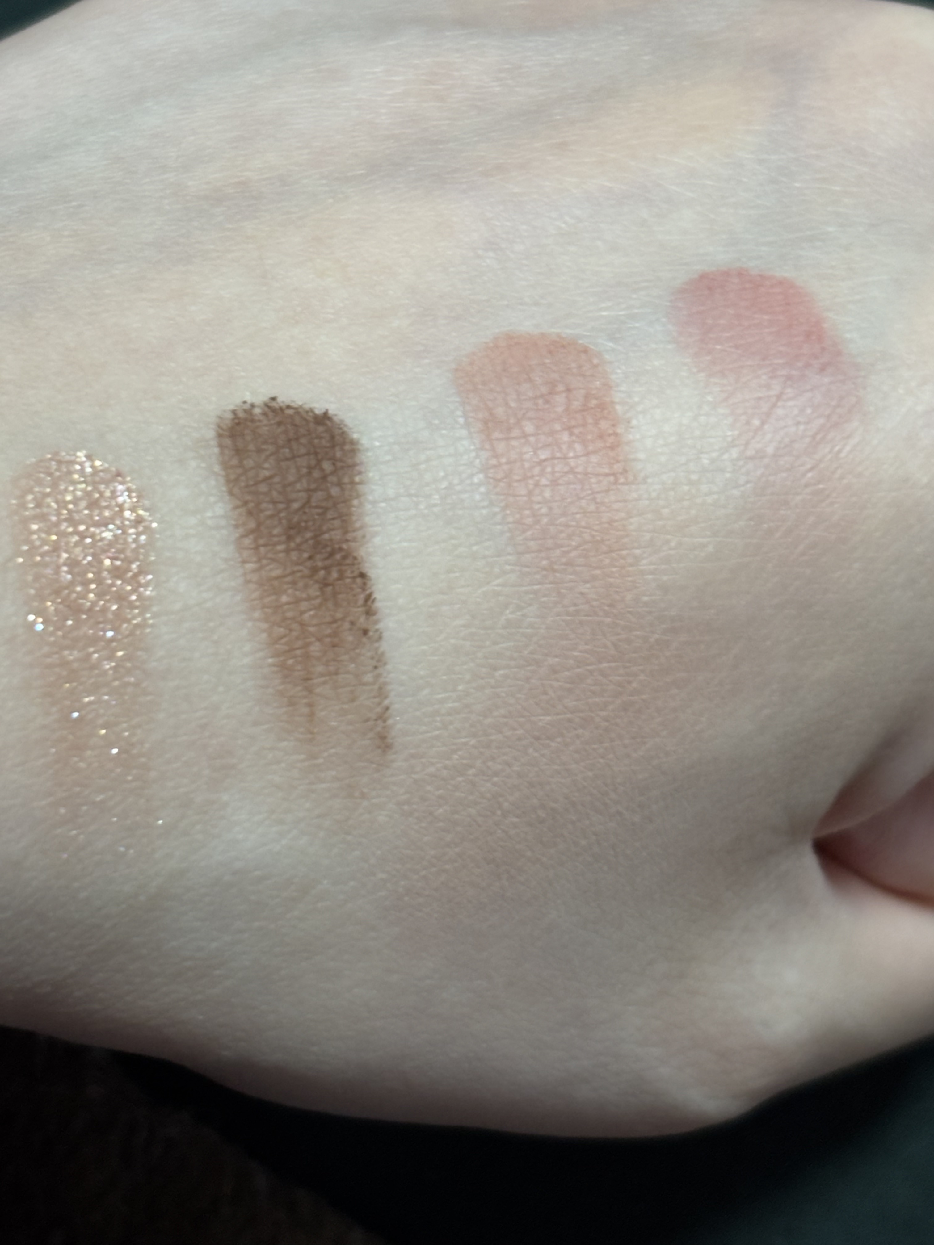 ベターザンアイズ/rom&amp;nd/アイシャドウパレットを使ったクチコミ（3枚目）