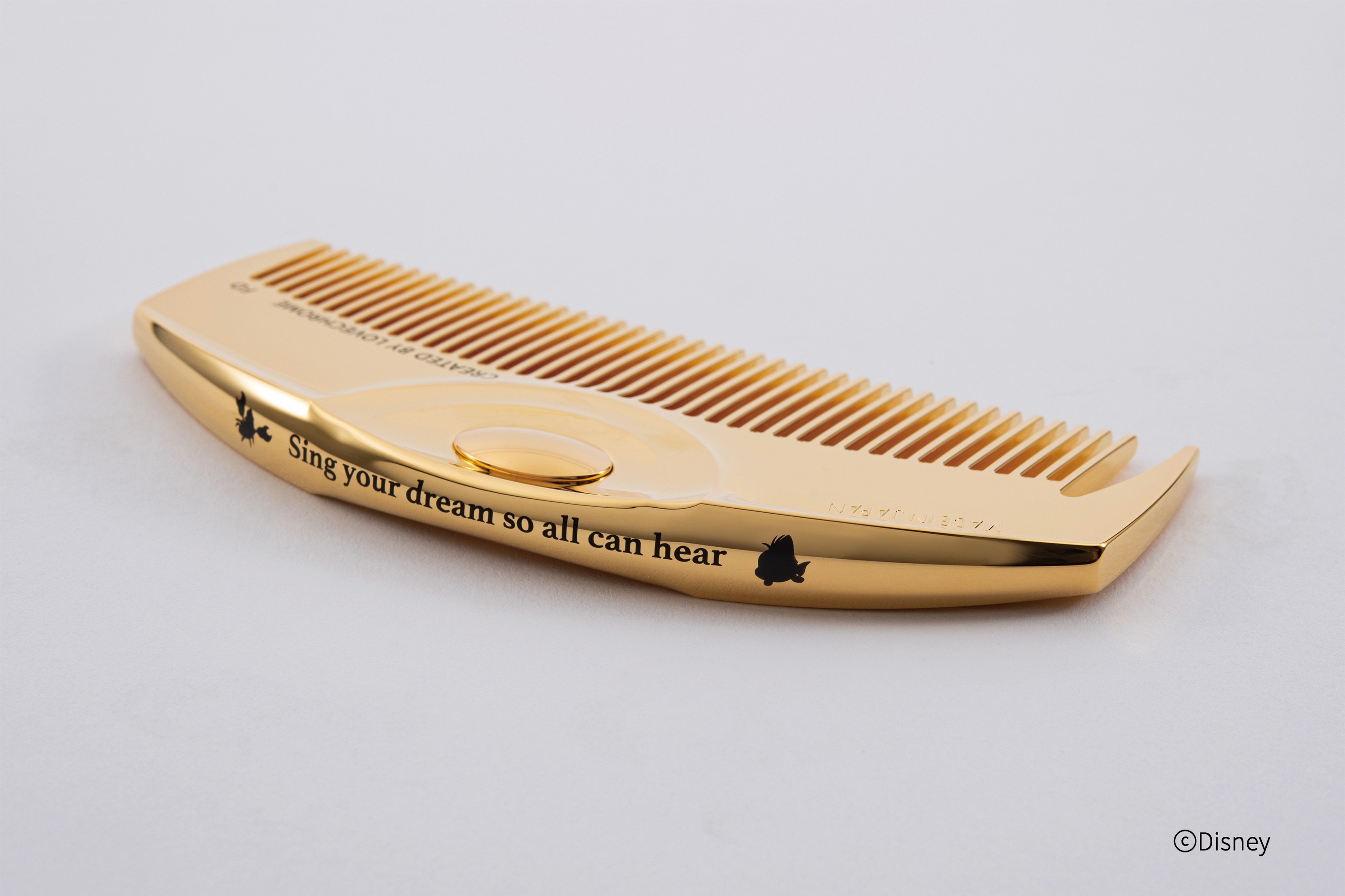 ラブクロムからディズニーデザインのヘアコームが新登場の画像