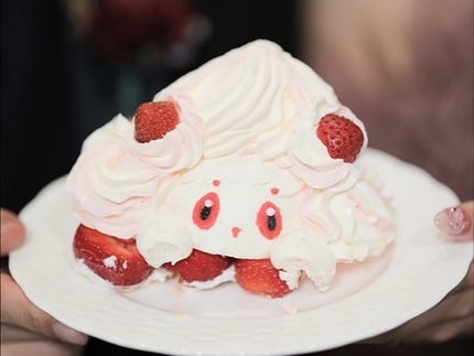 shino on LIPS 「ずっと担当させていただいてるお客様の結婚式ネイル💍✨3枚目から..」(8枚目)