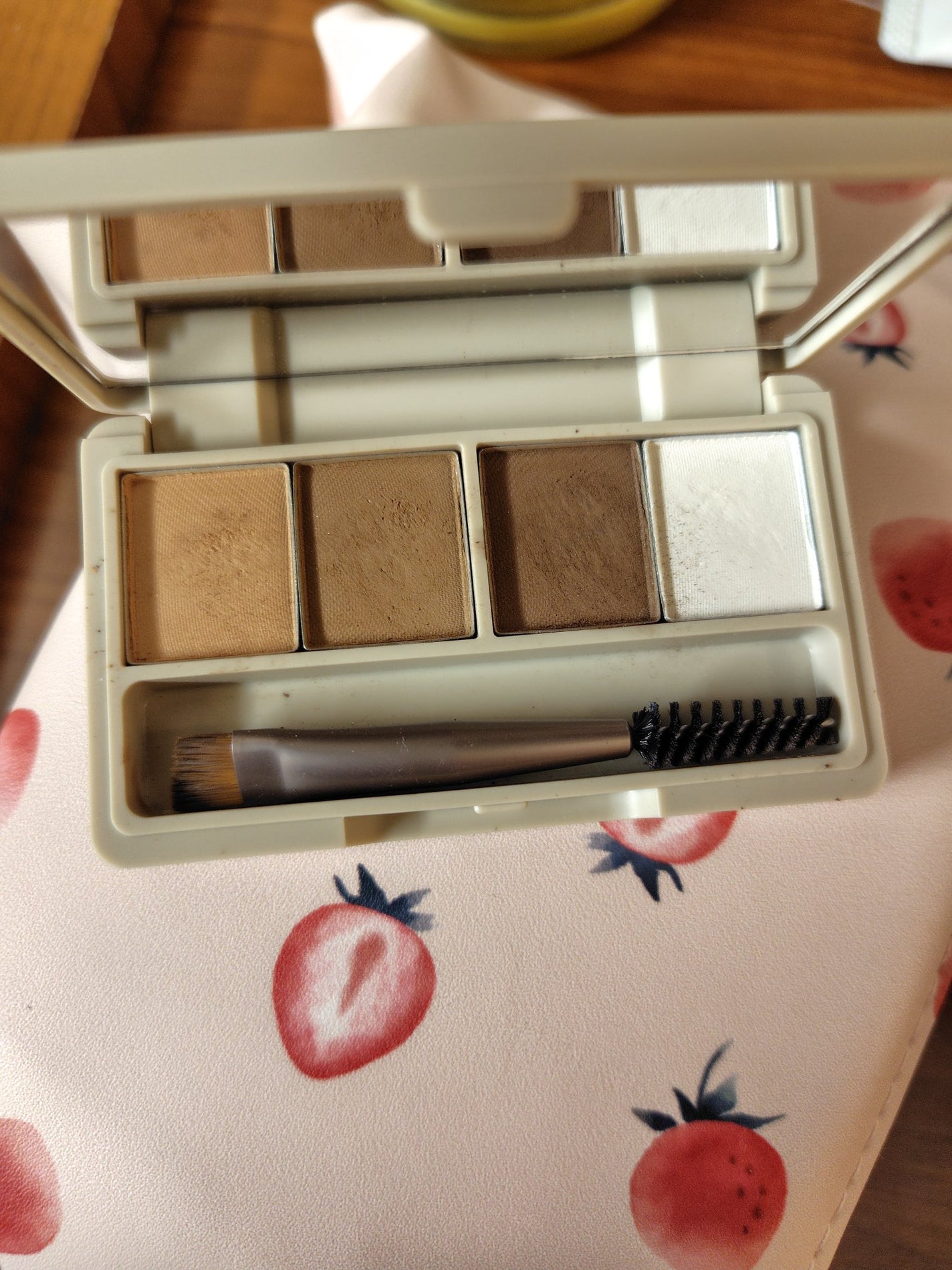 魔法のアイブロウパウダー/b idol/パウダーアイブロウを使ったクチコミ(2枚目)