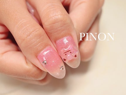 shino on LIPS 「ずっと担当させていただいてるお客様の結婚式ネイル💍✨3枚目から..」(2枚目)