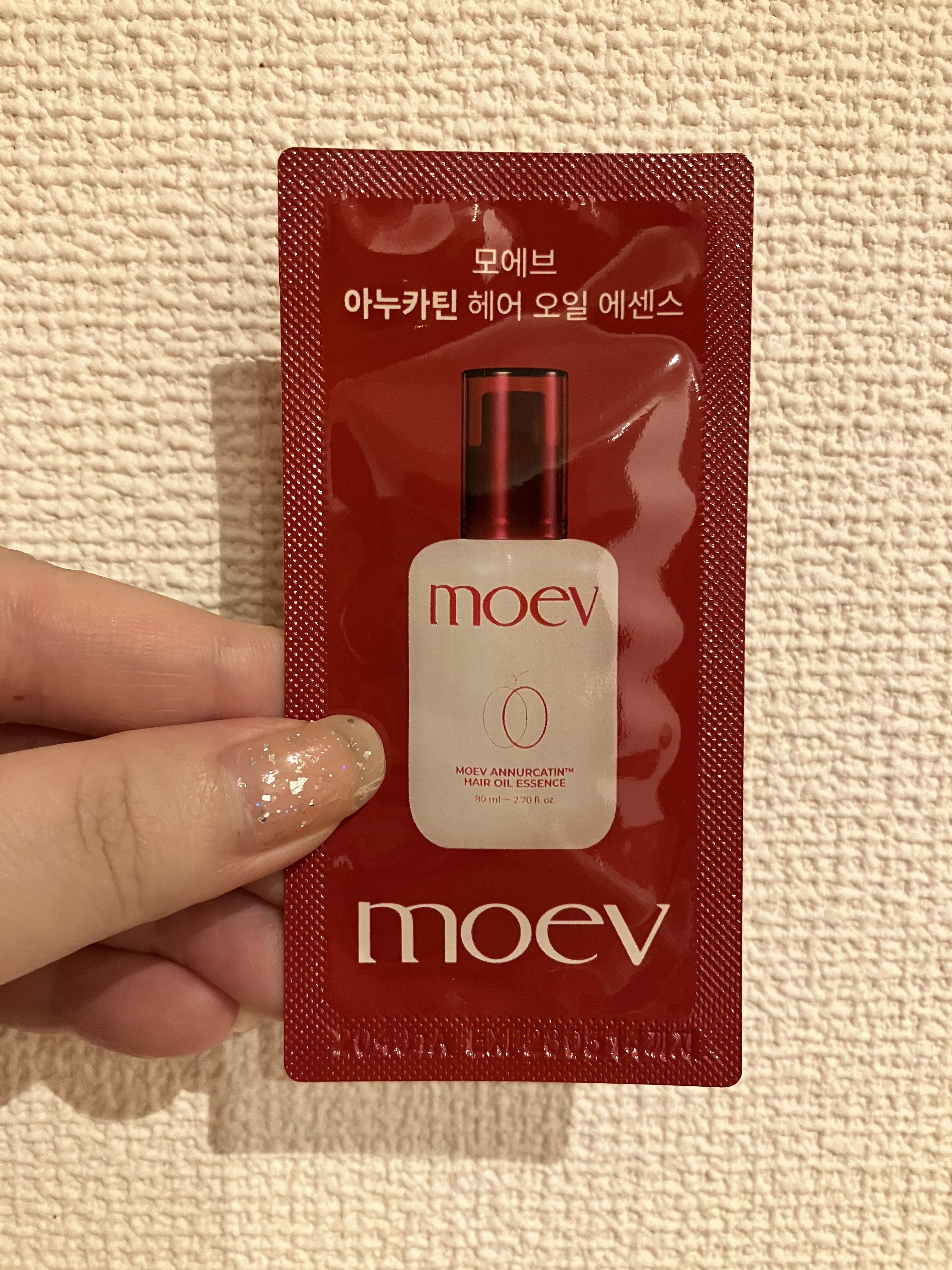 moev アヌカチンヘアオイルエッセンス

モエブのヘアオイル！
スパイシーな香り
髪にしっかりオイルがつく感じ

#頭皮ケア #Qoo10 #韓国コスメ #髪質改善 #moev #モエブ #美容 #ヘアケア #韓国ヘア 