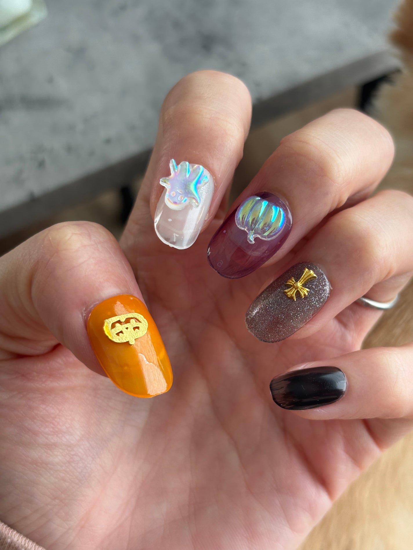 カラフルネイルズ/キャンメイク/マニキュアを使ったクチコミ(2枚目)