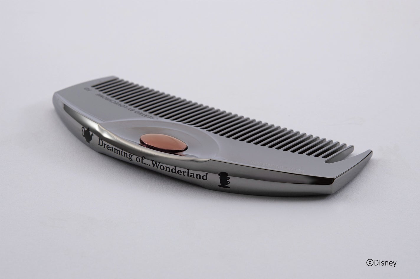 ラブクロムからディズニーデザインのヘアコームが新登場の画像