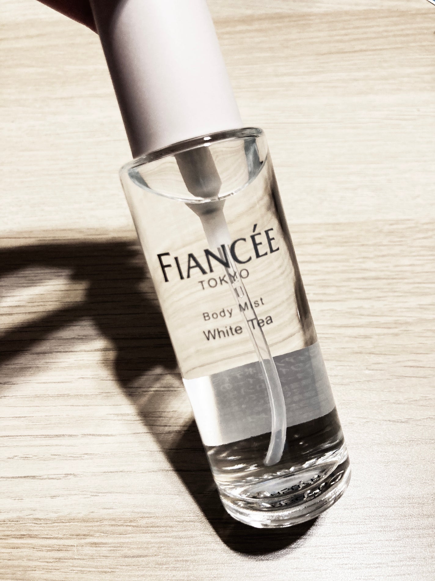 ボディミスト ホワイトティーの香り/フィアンセ/香水を使ったクチコミ(2枚目)