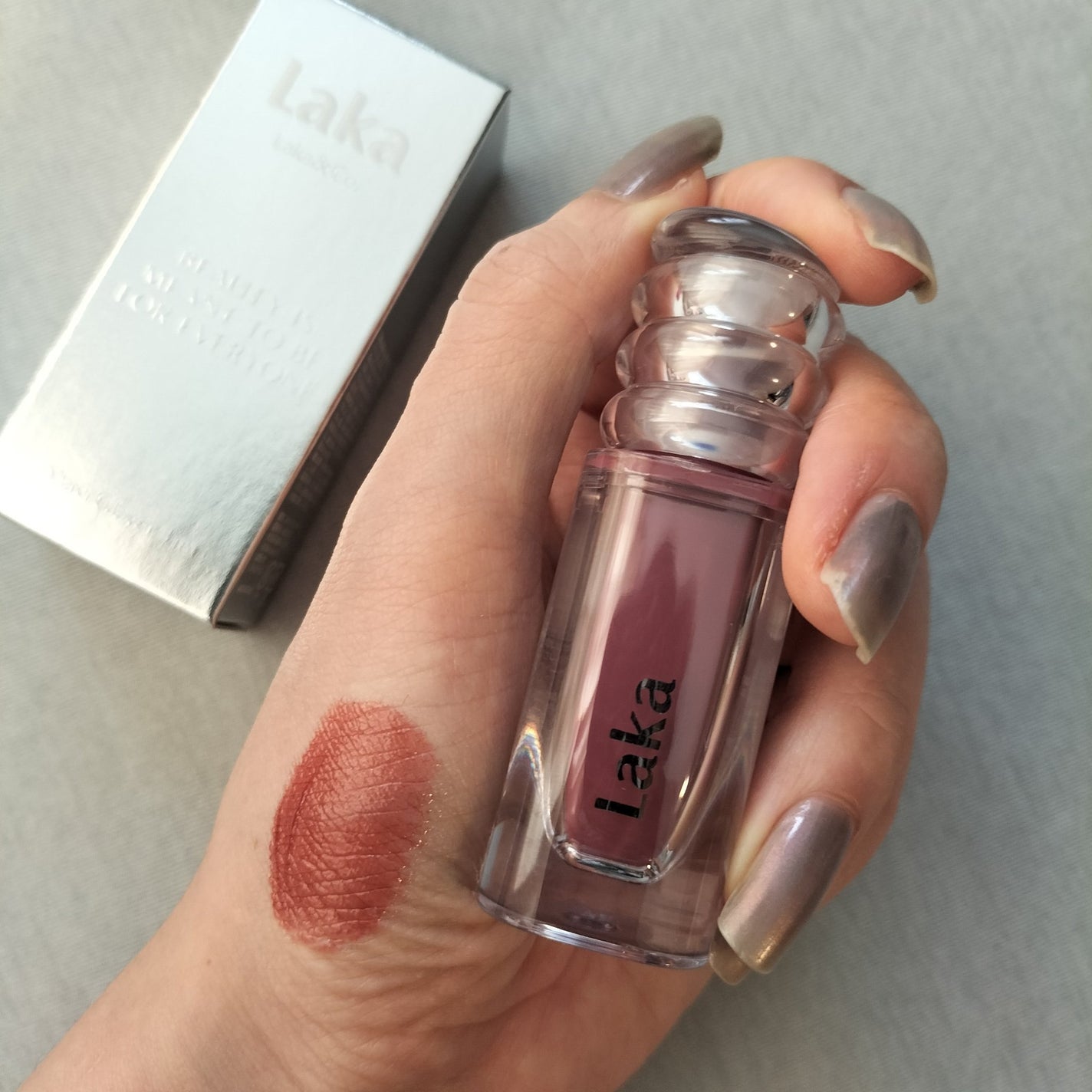 ラカ マキシグレイヤーティント/Laka/リップティントを使ったクチコミ(2枚目)