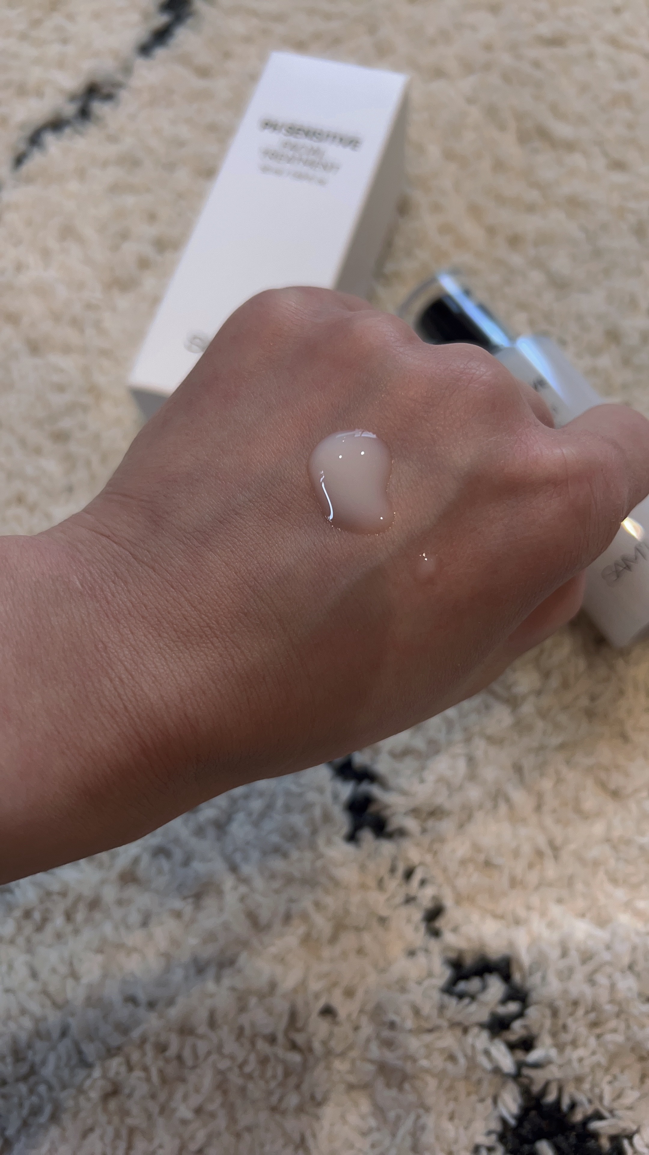 サミュ PHセンシティブフェイシャルトリートメント/SAM'U/美容液を使ったクチコミ（2枚目）