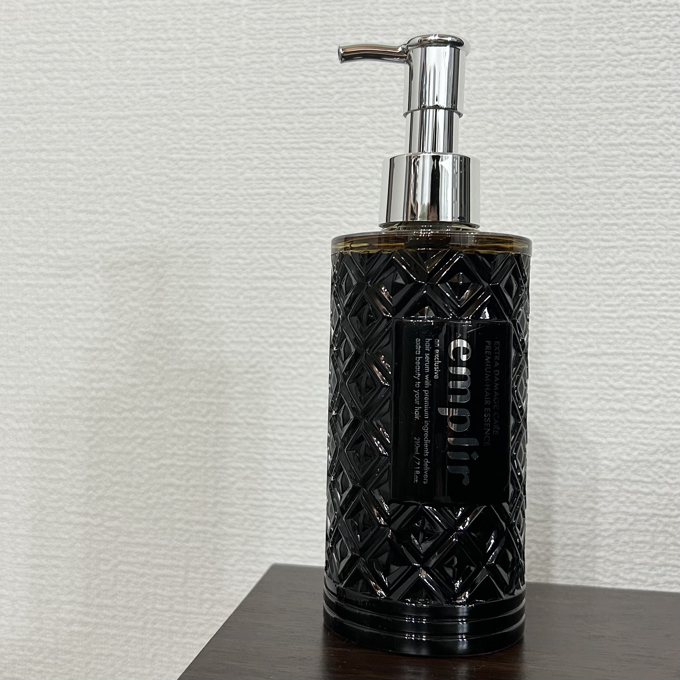 

✎𓂃アンプリール　プレミアム　ヘアエッセンス

シャンプーとリンスの間に使用するアイテム♡
良い香りでリラックスタイム♪