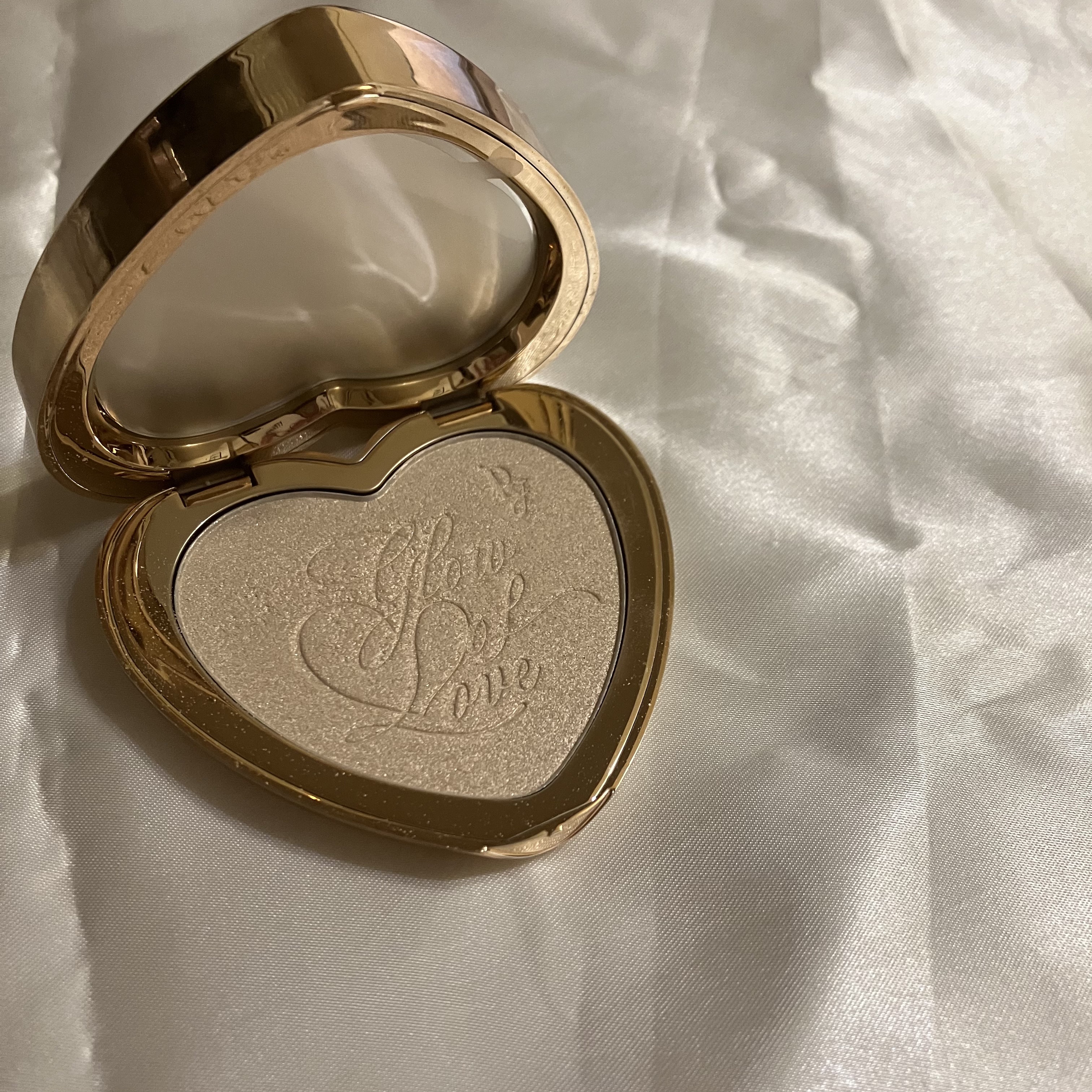 グロウオブラブハイライター/Peony/パウダーハイライトを使ったクチコミ（2枚目）