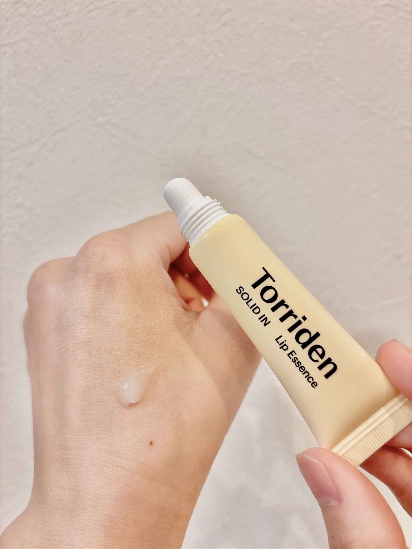 ソリッドイン リップエッセンス/Torriden/リップ美容液を使ったクチコミ（3枚目）
