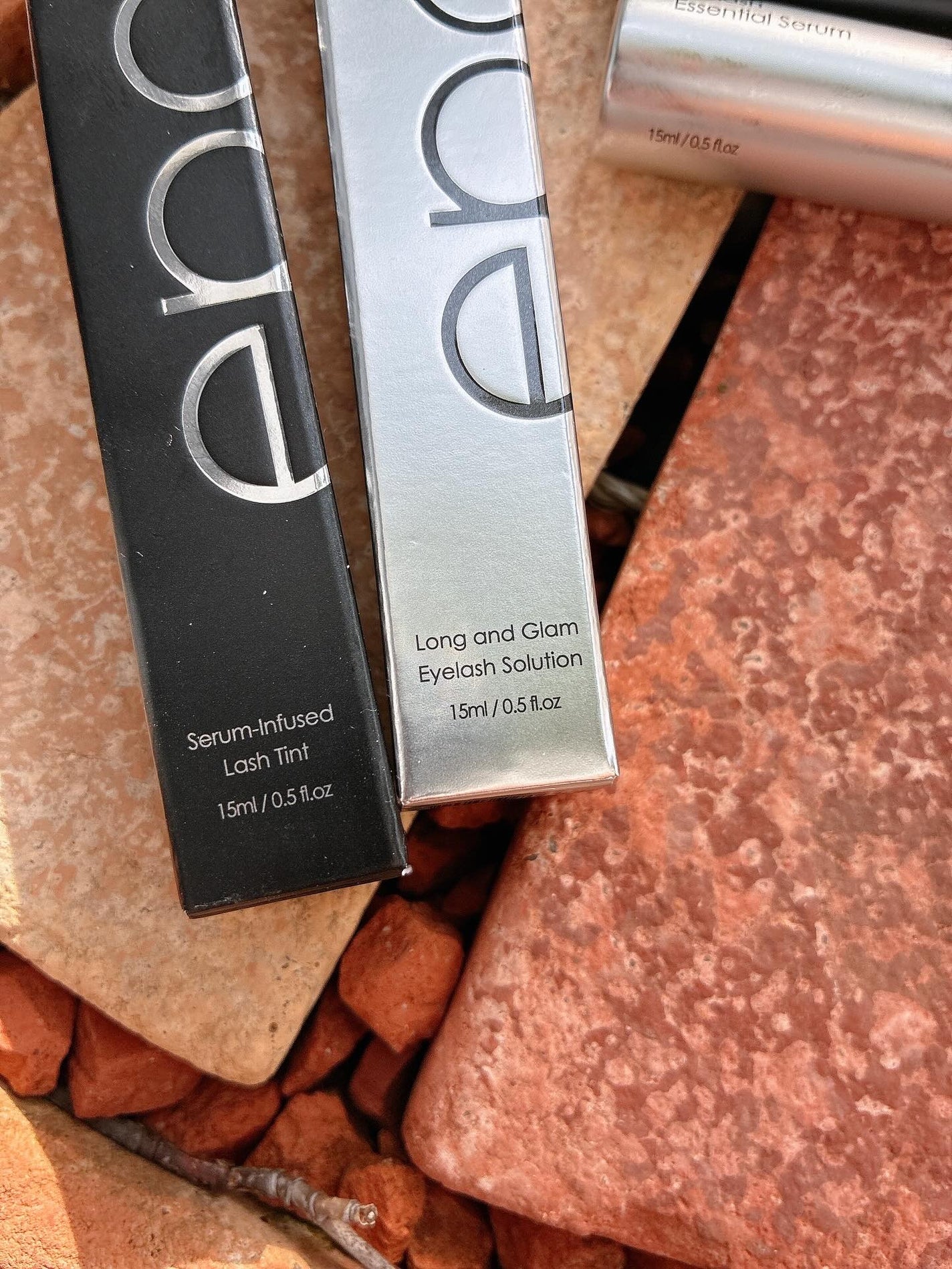 アイラッシュエッセンシャルセラム/epais/まつげ美容液を使ったクチコミ(3枚目)