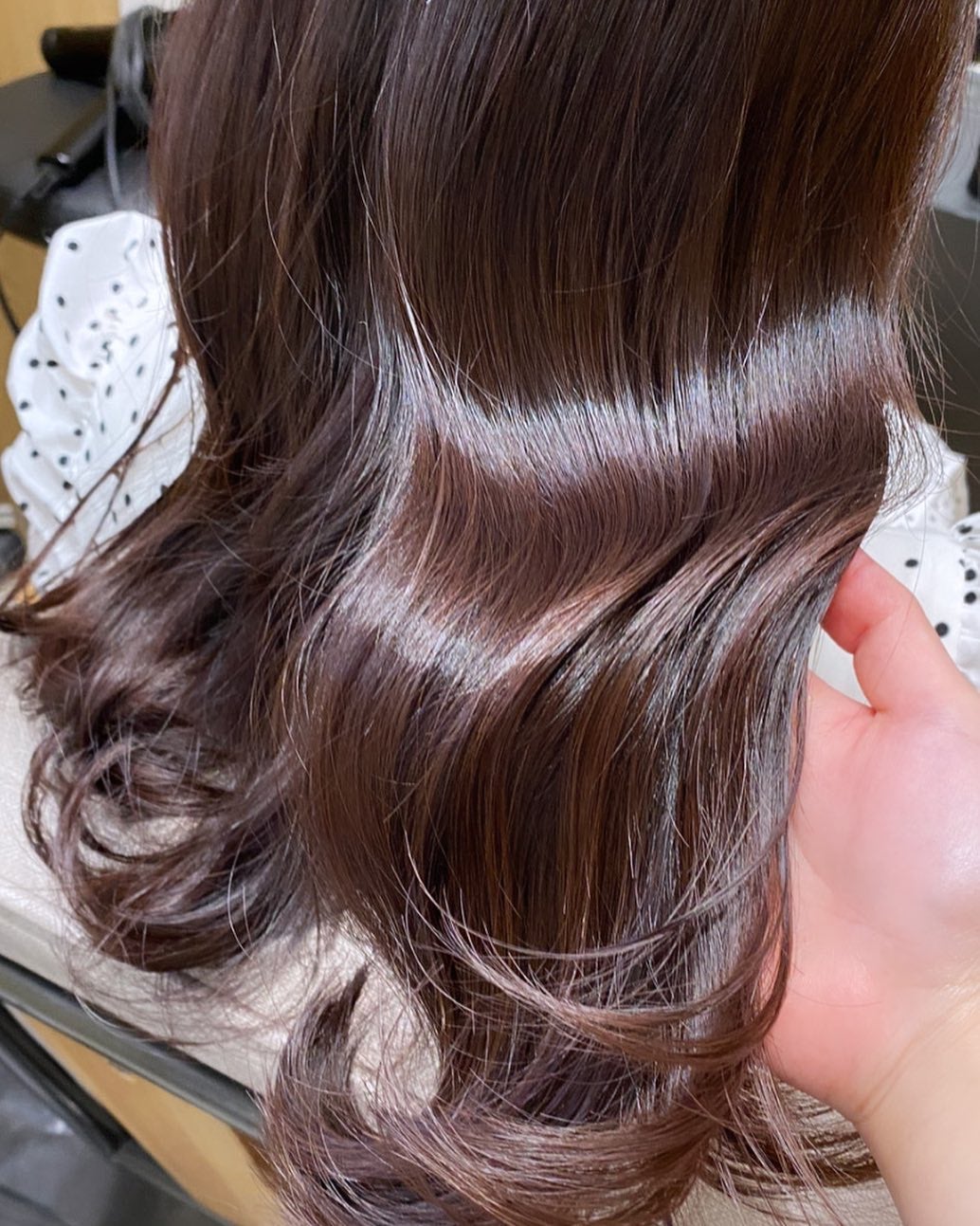 ゆうひ☁*°美容師 on LIPS 「ピンクブラウン🩷🤎光に当たってほんのりピンクが分かるのがナチュ..」(1枚目)