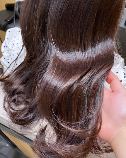 ゆうひ☁*°美容師 on LIPS 「ピンクブラウン🩷🤎光に当たってほんのりピンクが分かるのがナチュ..」(1枚目)