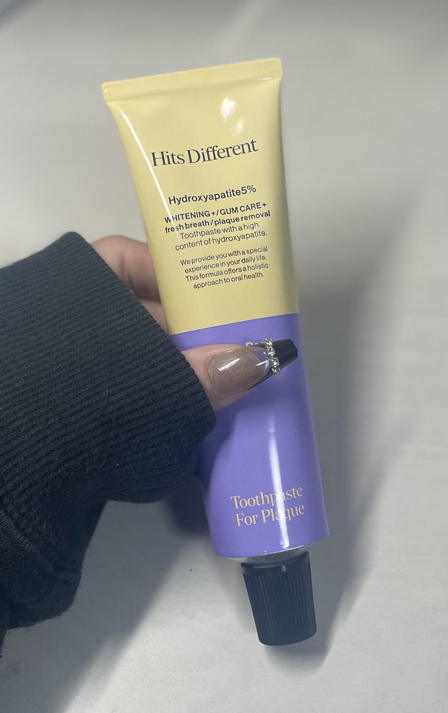 ヒッツディファレント　トゥースペースト　フォー　プラーク/Hits Different/歯磨き粉を使ったクチコミ（2枚目）