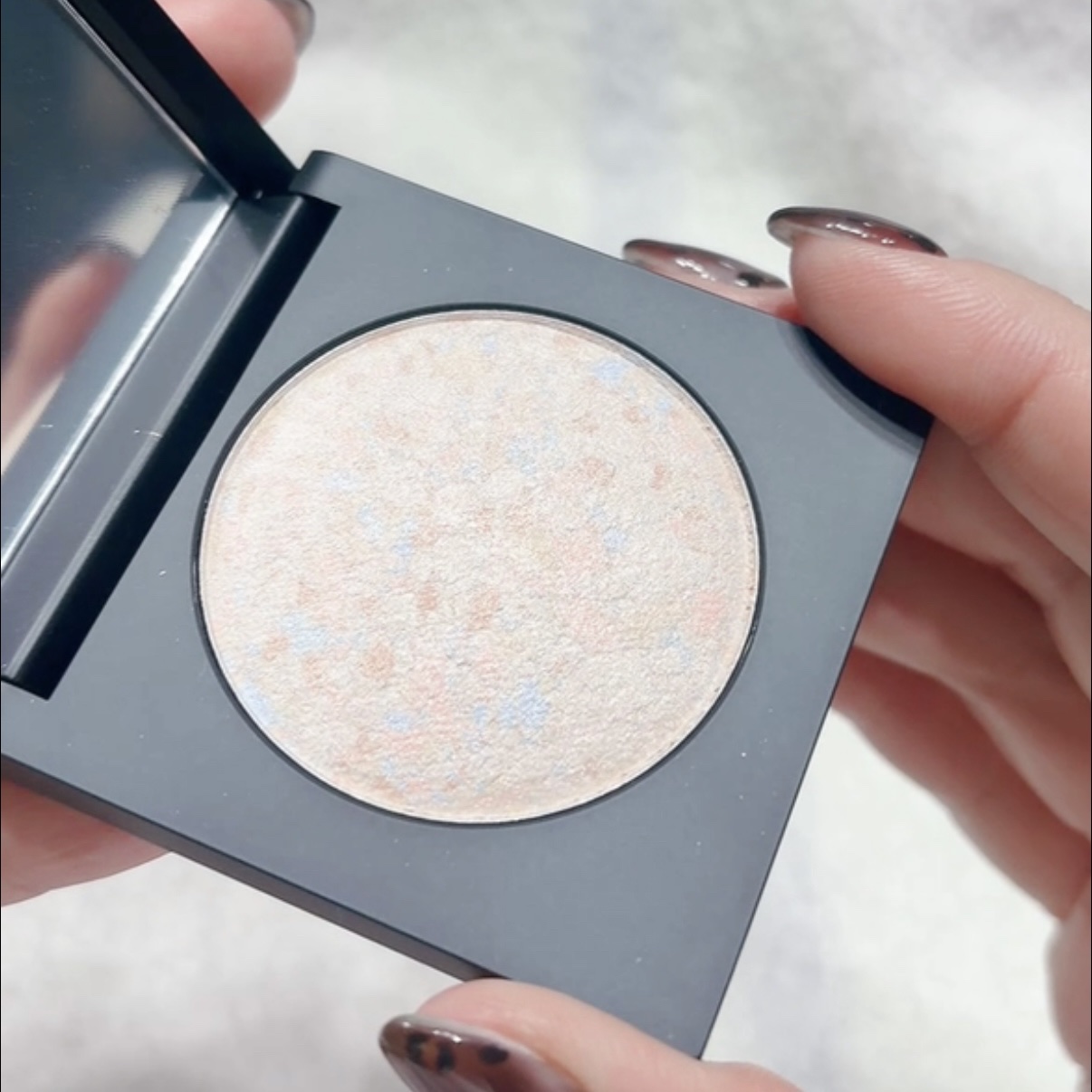 パールライクハイライター/FIVE VIBE/パウダーハイライトを使ったクチコミ（3枚目）