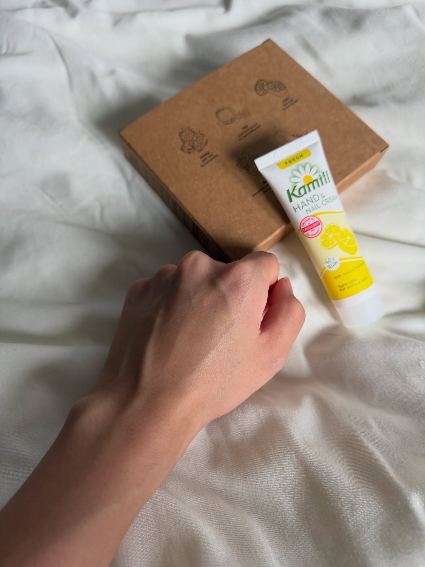 ハンド&ネイルクリームミニ 企画セット30ml*5/カミール/その他キットセットを使ったクチコミ(4枚目)