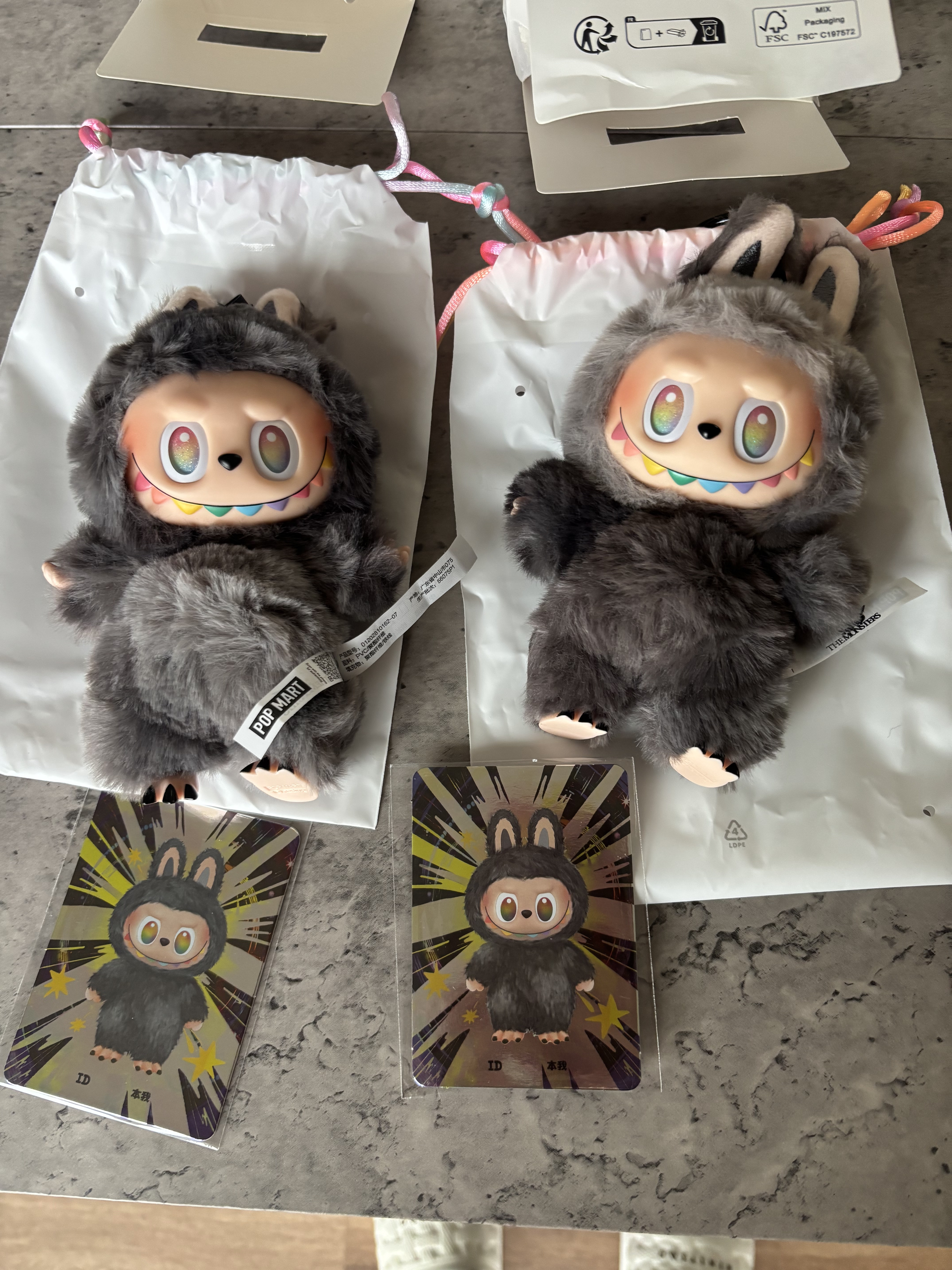 THE MONSTERS Big into Energy シリーズ ぬいぐるみペンダント/POP MART/その他を使ったクチコミ（3枚目）