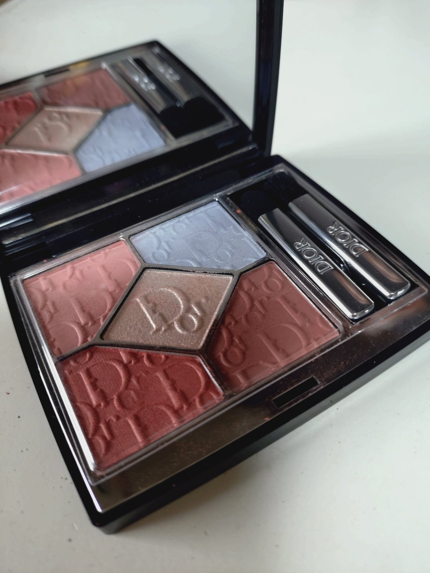 【旧】ディオールショウ サンク クルール(スプリング コレクション 2025 限定品)/Dior/アイシャドウを使ったクチコミ(1枚目)