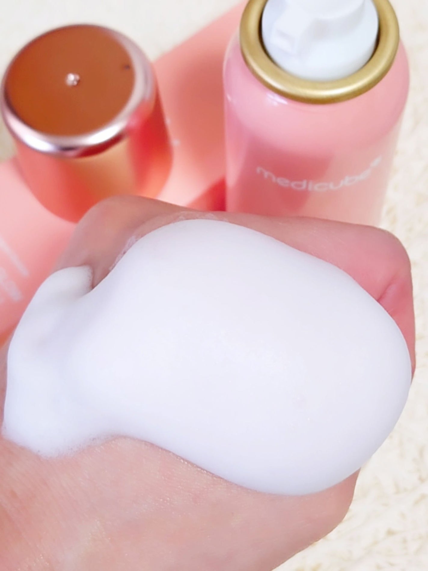 コラーゲンバブルセラム/MEDICUBE/美容液を使ったクチコミ(4枚目)