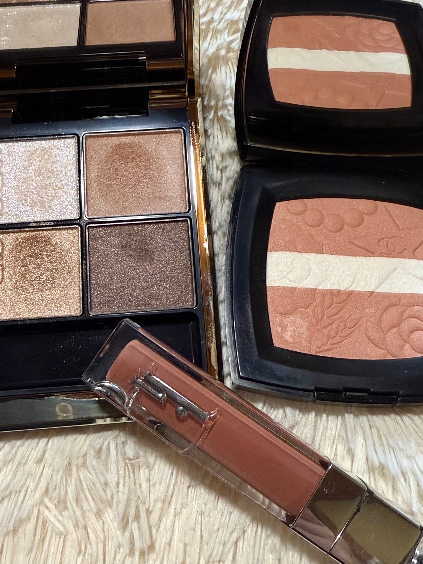 シグニチャー カラー アイズ/SUQQU/アイシャドウパレットを使ったクチコミ(2枚目)