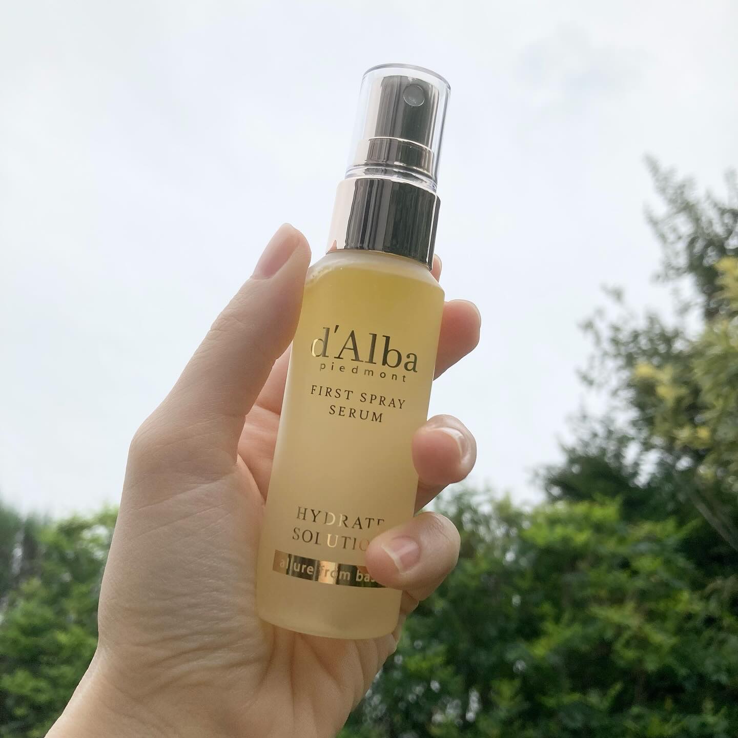 今日はどんより曇り☁️
風も冷たくて乾燥するから
朝からミストふりかけて乾燥対策🫶

こんな天気こそ対策大事🫧

#今日の天気とダルバ #dalba #ダルバ
#dalbafriends #ダルバフレンズ
#冬本番に向けた肌仕込み 