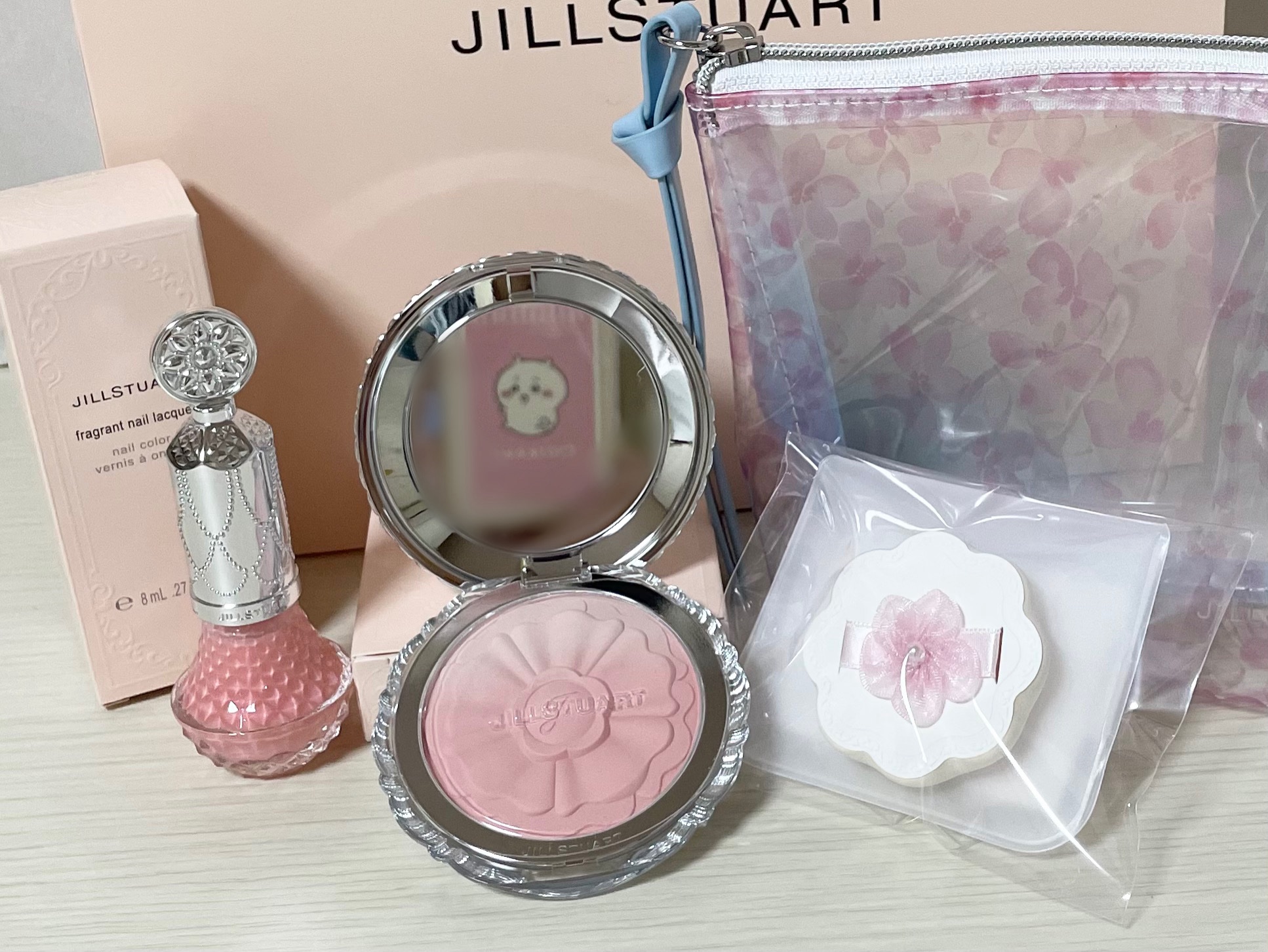 ジルスチュアート　パステルペタル ブラッシュ 01 apricot daisy/JILL STUART/パウダーチークを使ったクチコミ（1枚目）