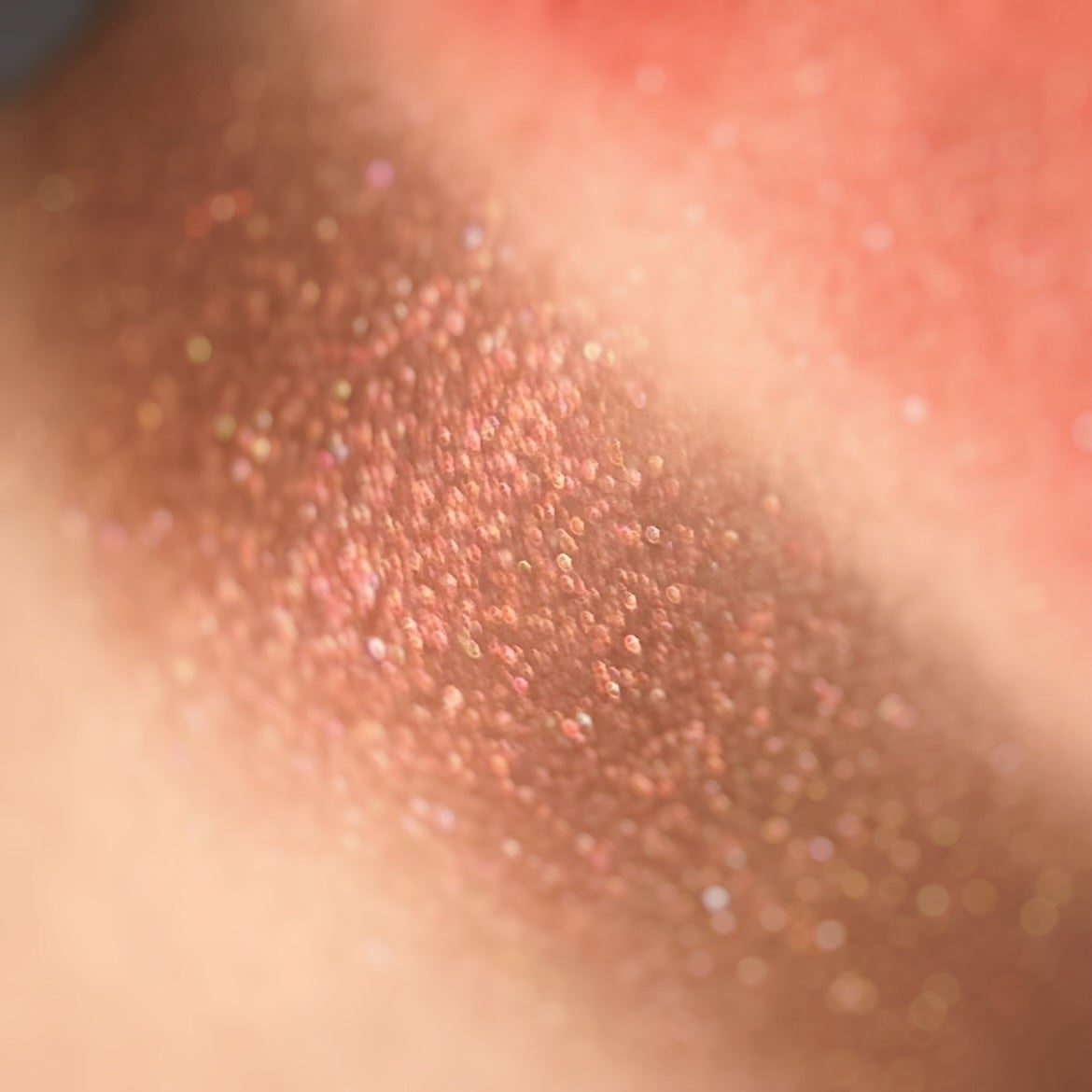 Hallucination Eyeshadow Palette/GirlCult/アイシャドウパレットを使ったクチコミ(3枚目)