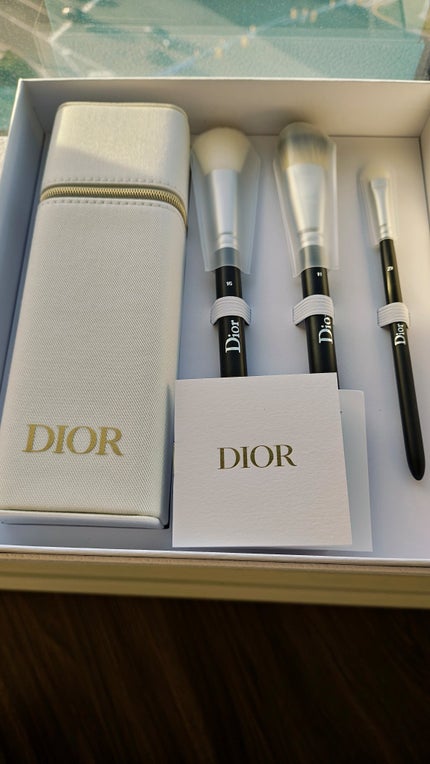 バックステージ アイシャドウ シェード ブラシ/Dior/メイクブラシを使ったクチコミ(1枚目)