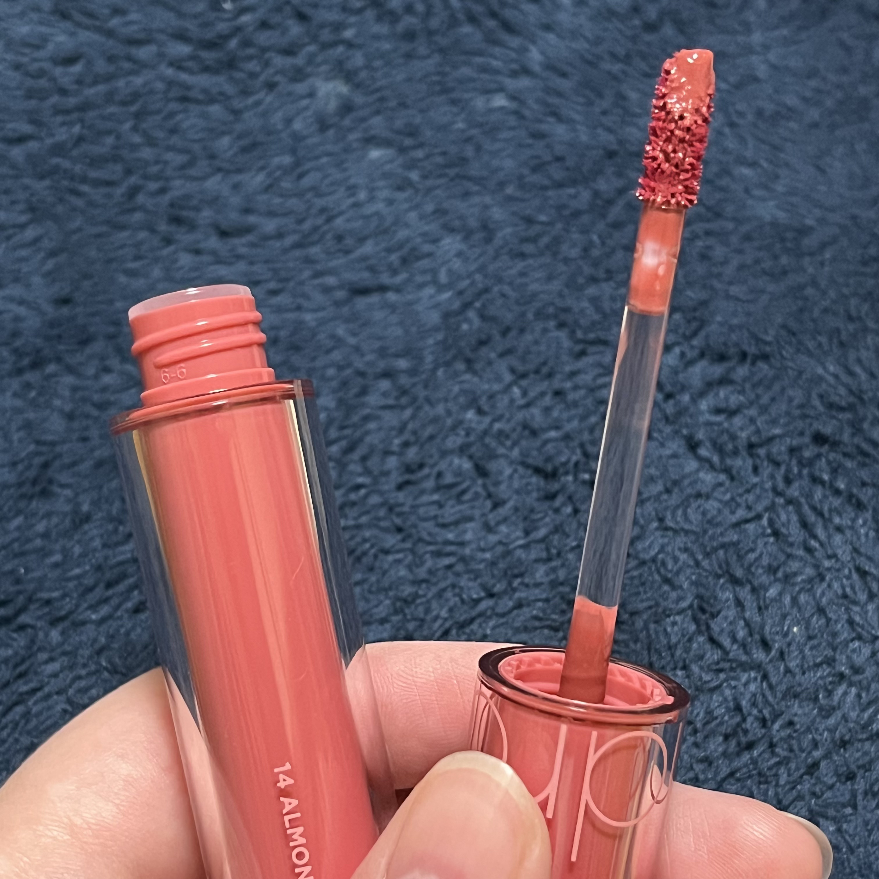 ザ ジューシーラスティングティント/rom&nd/リップティントを使ったクチコミ（2枚目）