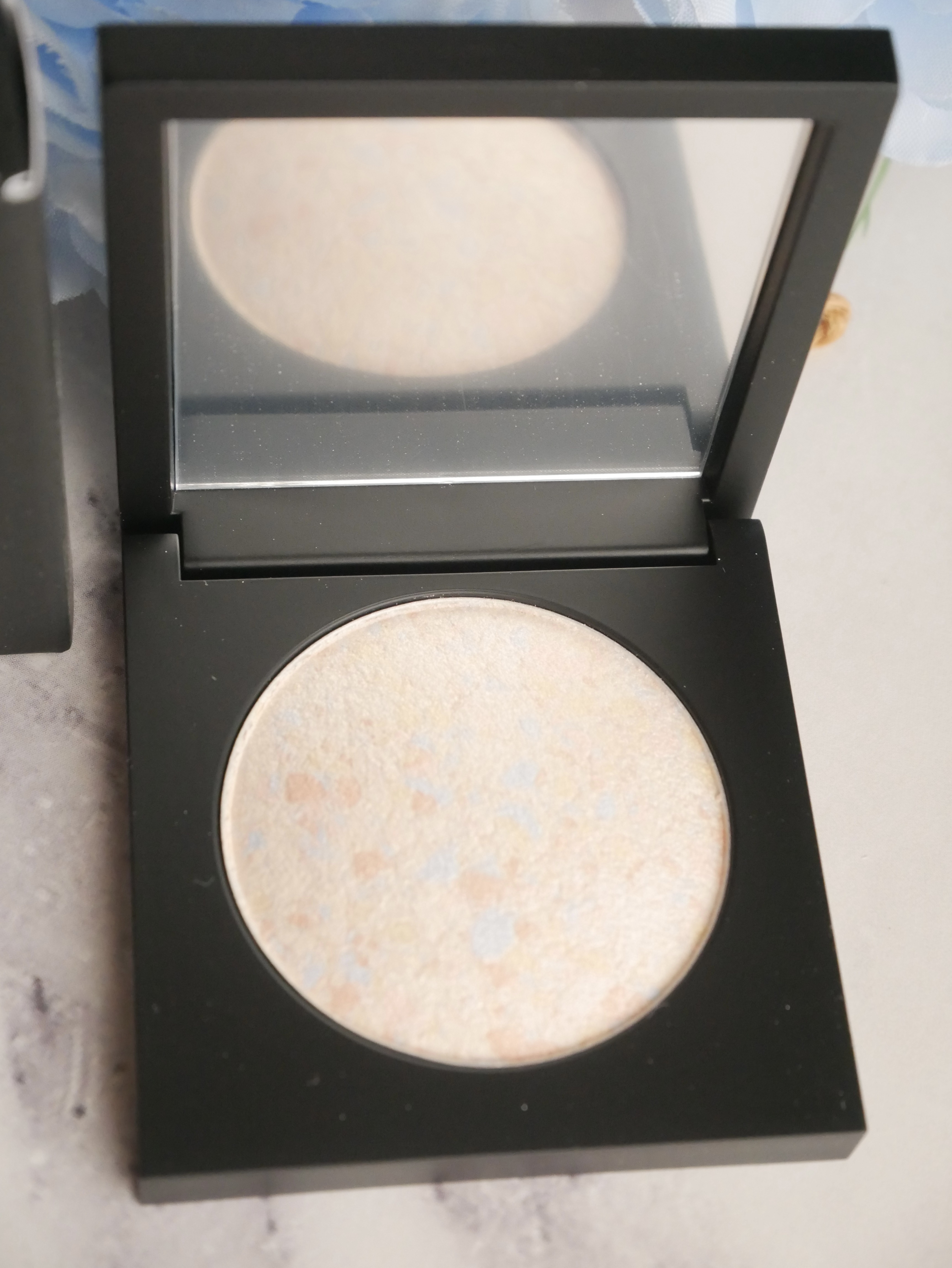 パールライクハイライター/FIVE VIBE/パウダーハイライトを使ったクチコミ（2枚目）